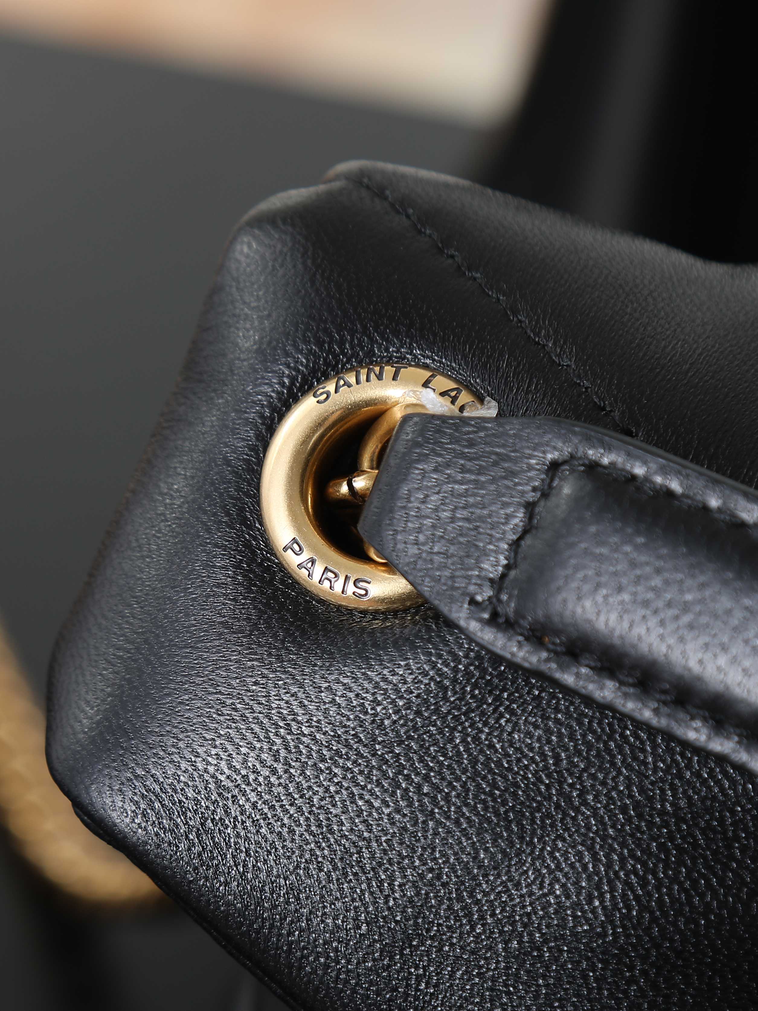 Basic Bag Cow Leather Black 11cm-29cm-l