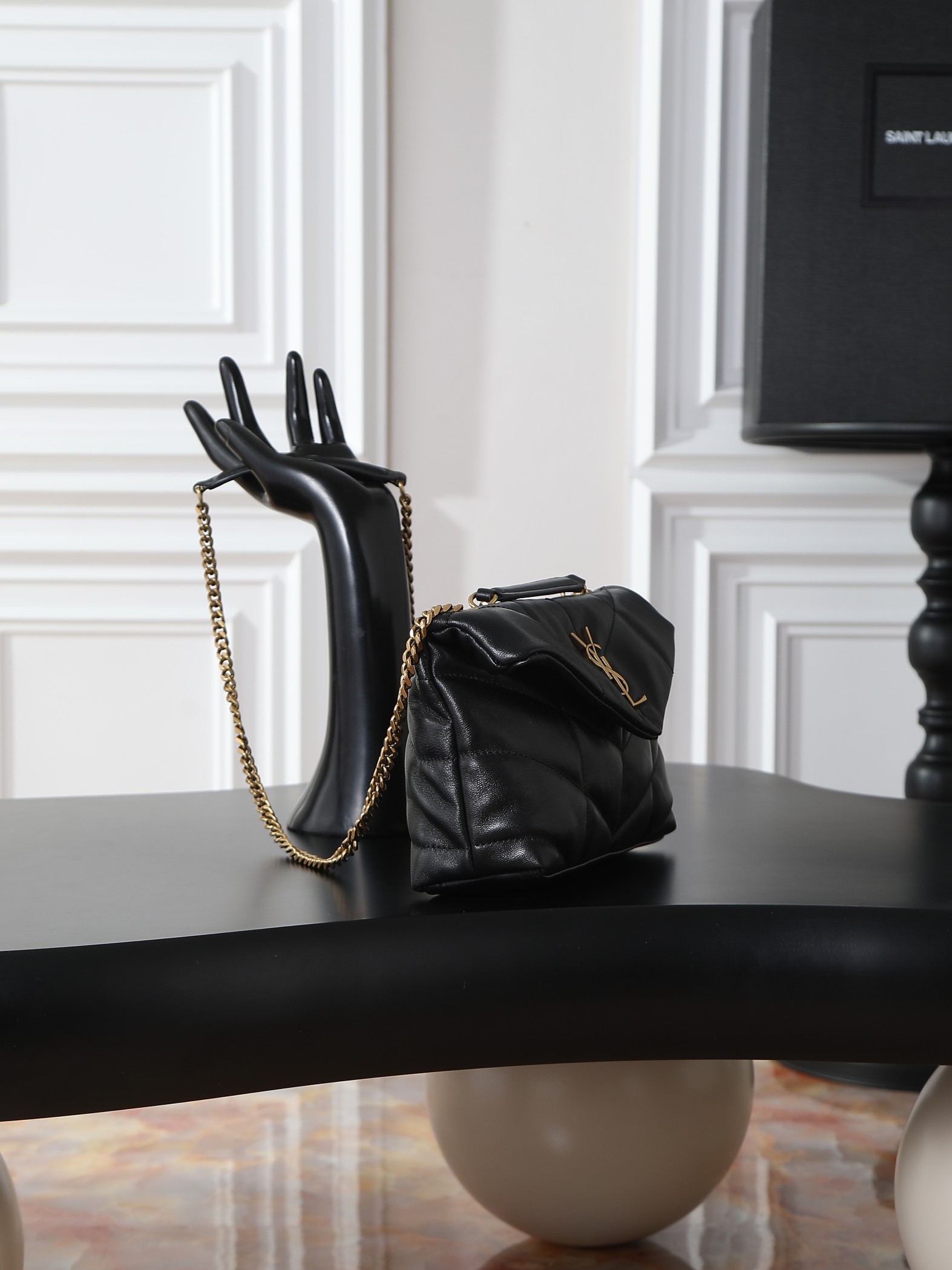 Basic Bag Sheepskin Black 23cm-m-l