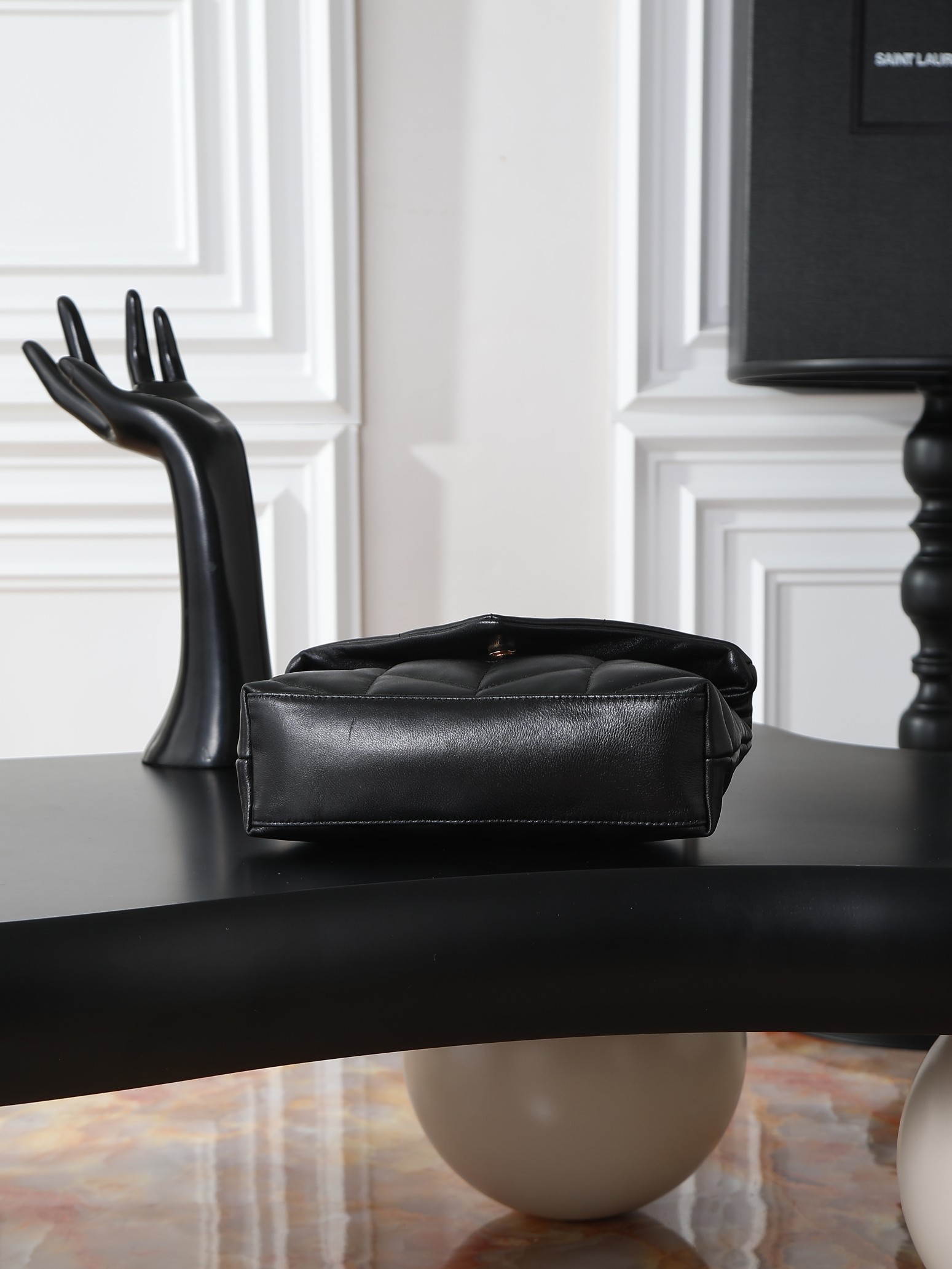 Basic Bag Sheepskin Black 23cm-m-l
