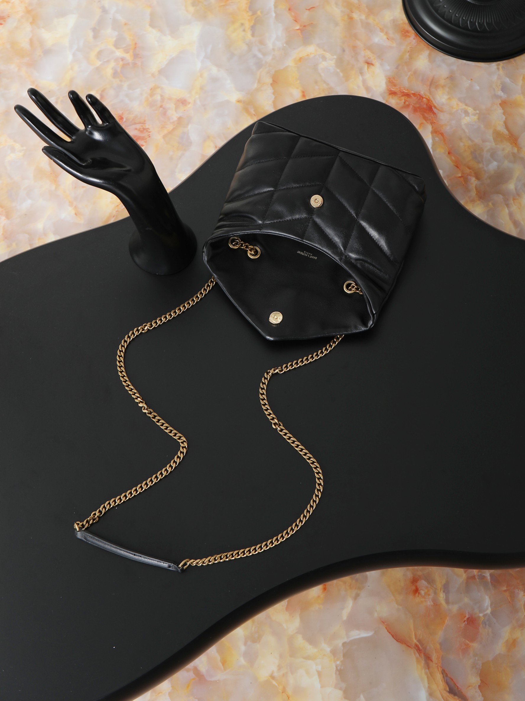 Basic Bag Sheepskin Black 23cm-m-l