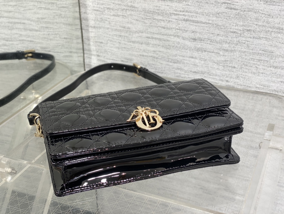 Clutch Bag Sheepskin Black S-14cm