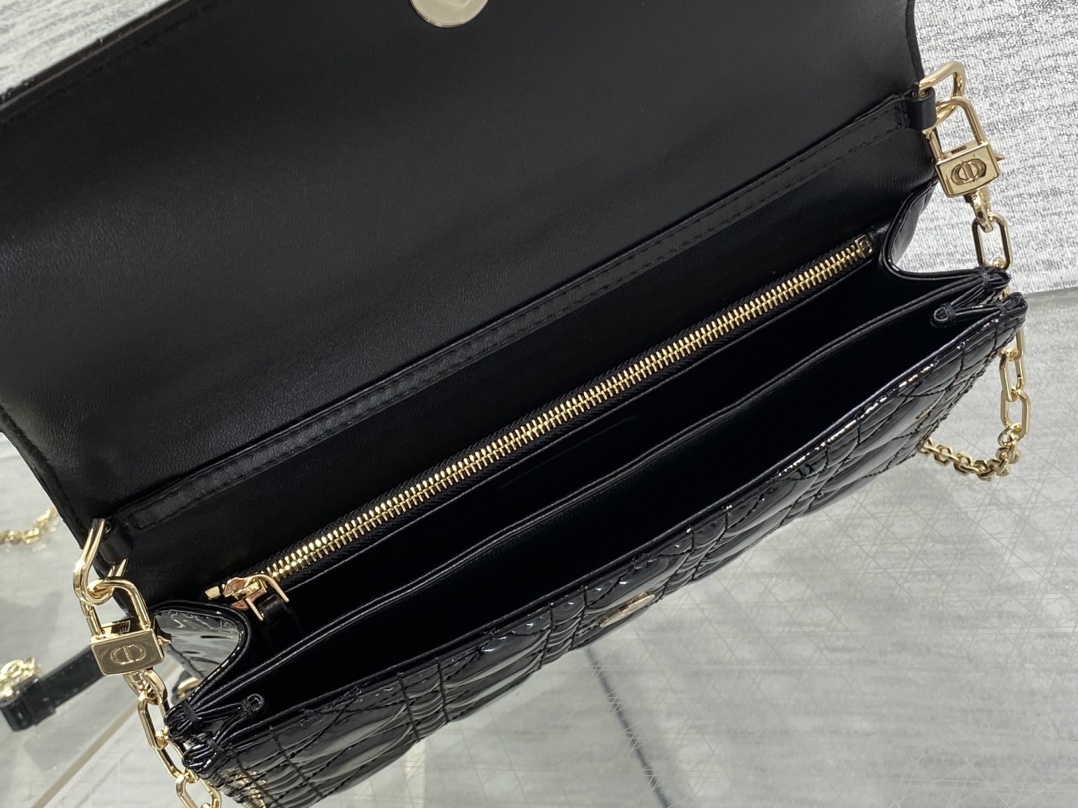 Clutch Bag Sheepskin Black S-14cm