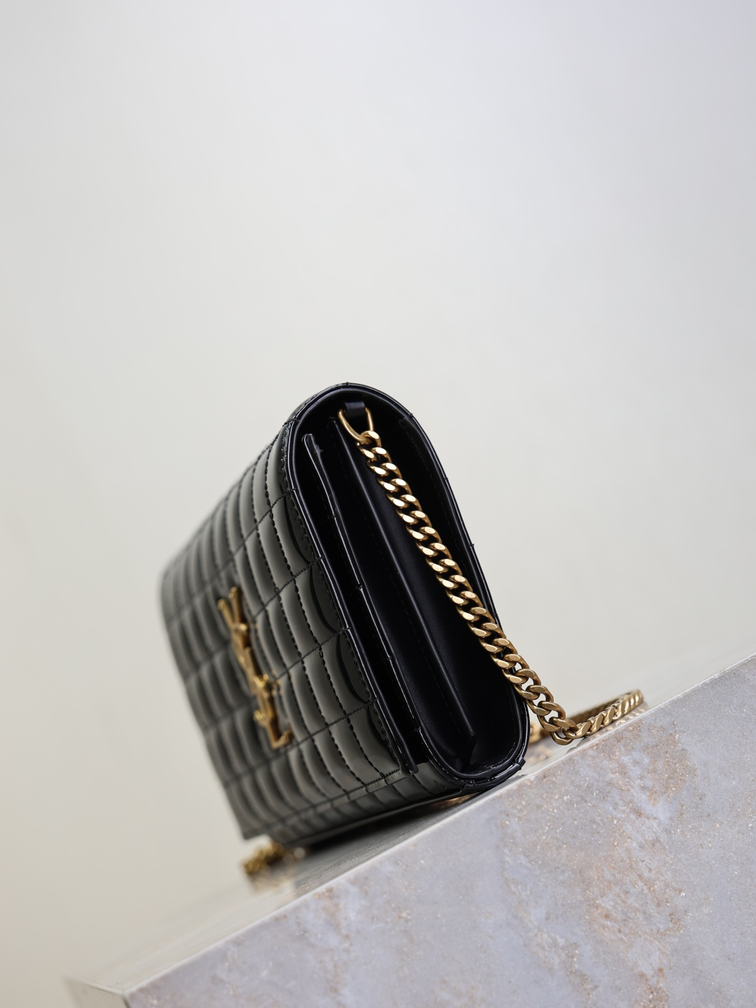 Basic Bag Cow Leather Black 47cm-m-l-s