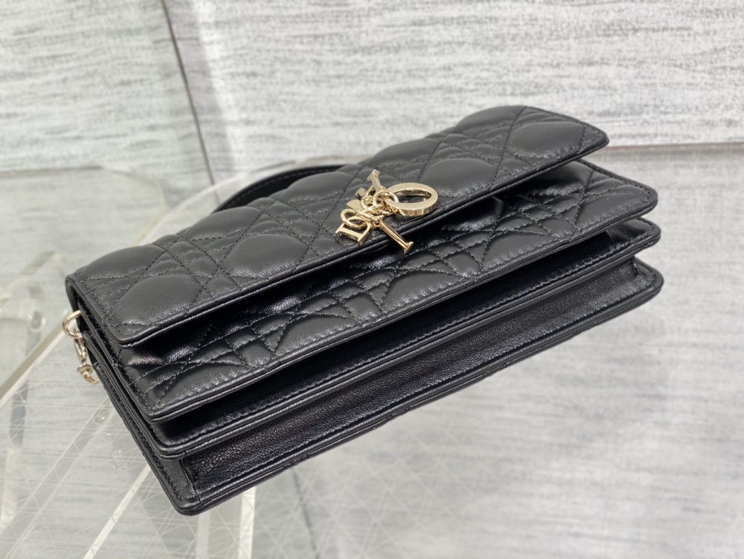 Clutch Bag Sheepskin Black M-s