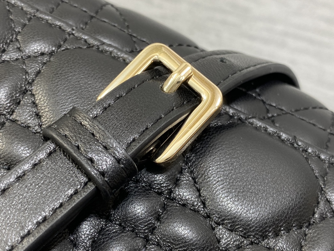 Clutch Bag Sheepskin Black S-14cm