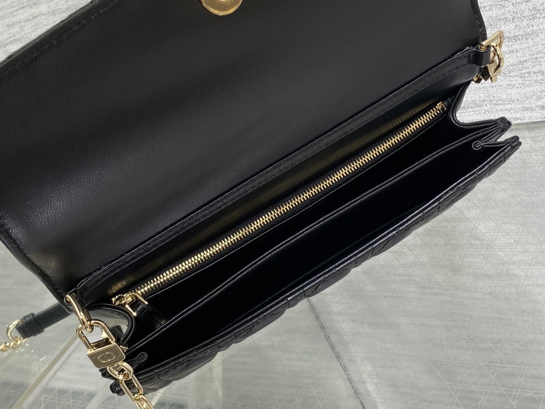 Clutch Bag Sheepskin Black S-14cm
