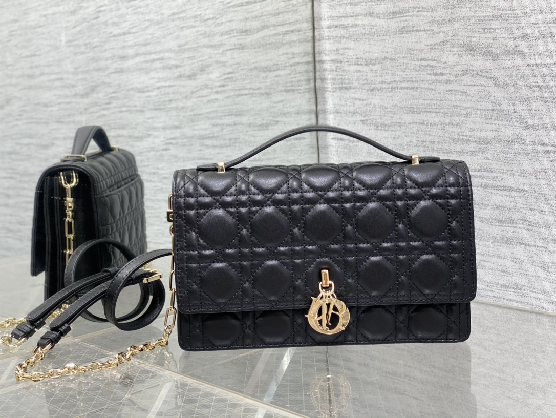 Clutch Bag Sheepskin Black S-14cm