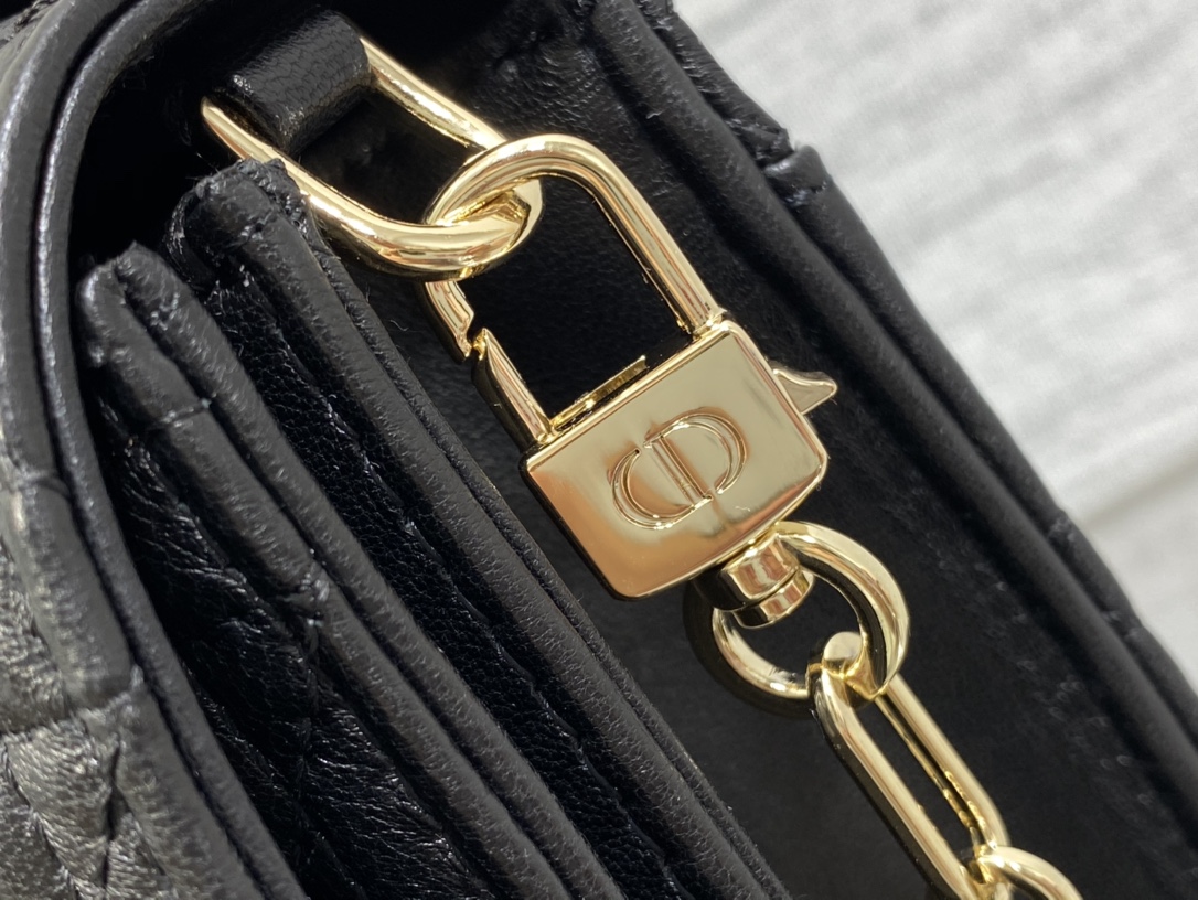 Clutch Bag Sheepskin Black S-14cm