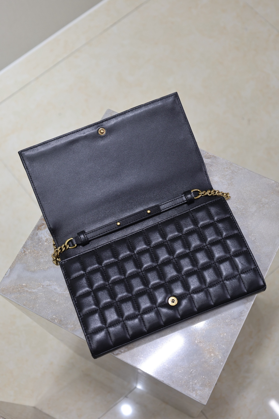 Basic Bag Sheepskin Black 47cm-m-l-s