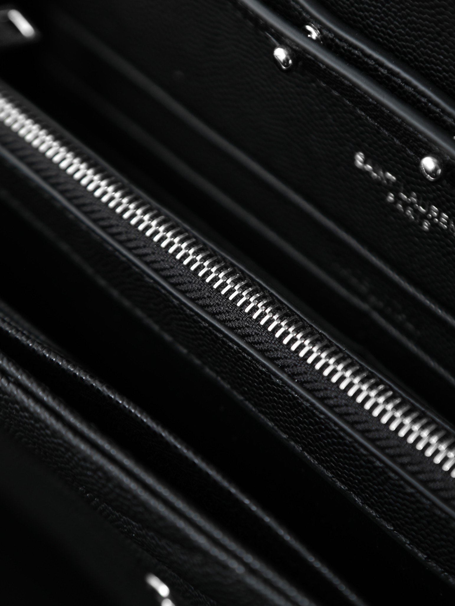 Louis Vuitton Basic Bag Cow Leather Black Large Capacity M-l