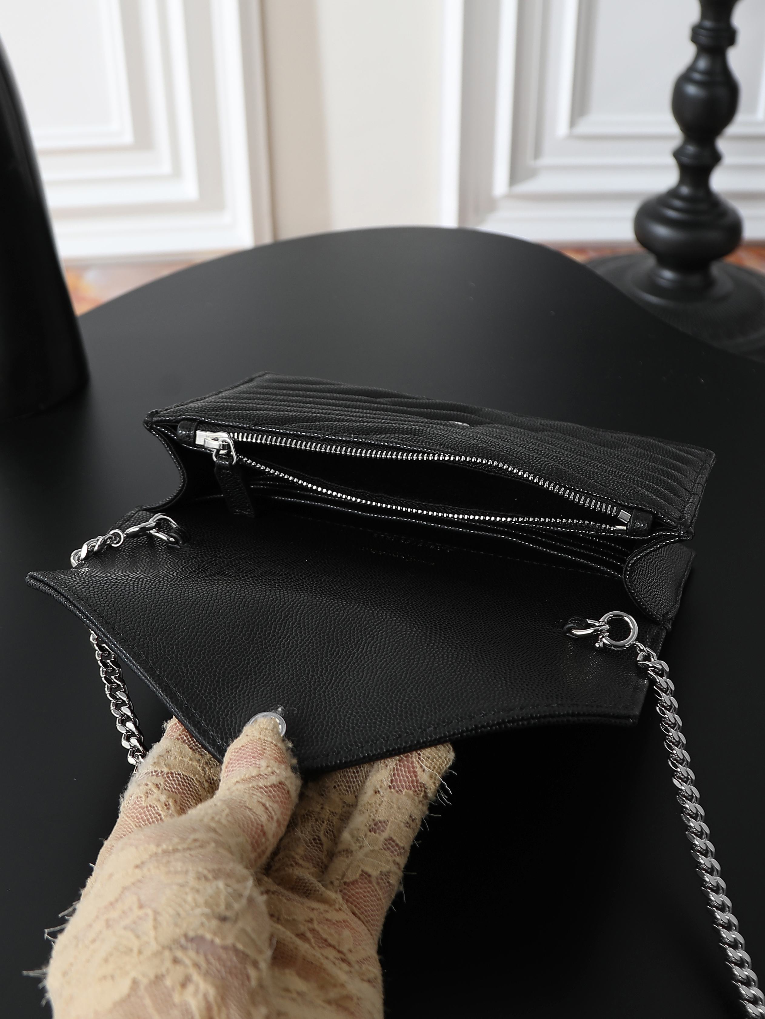 Clutch Bag Cow Leather Black M