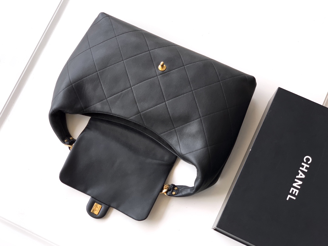 Chanel Basic Bag Cow Leather M-l