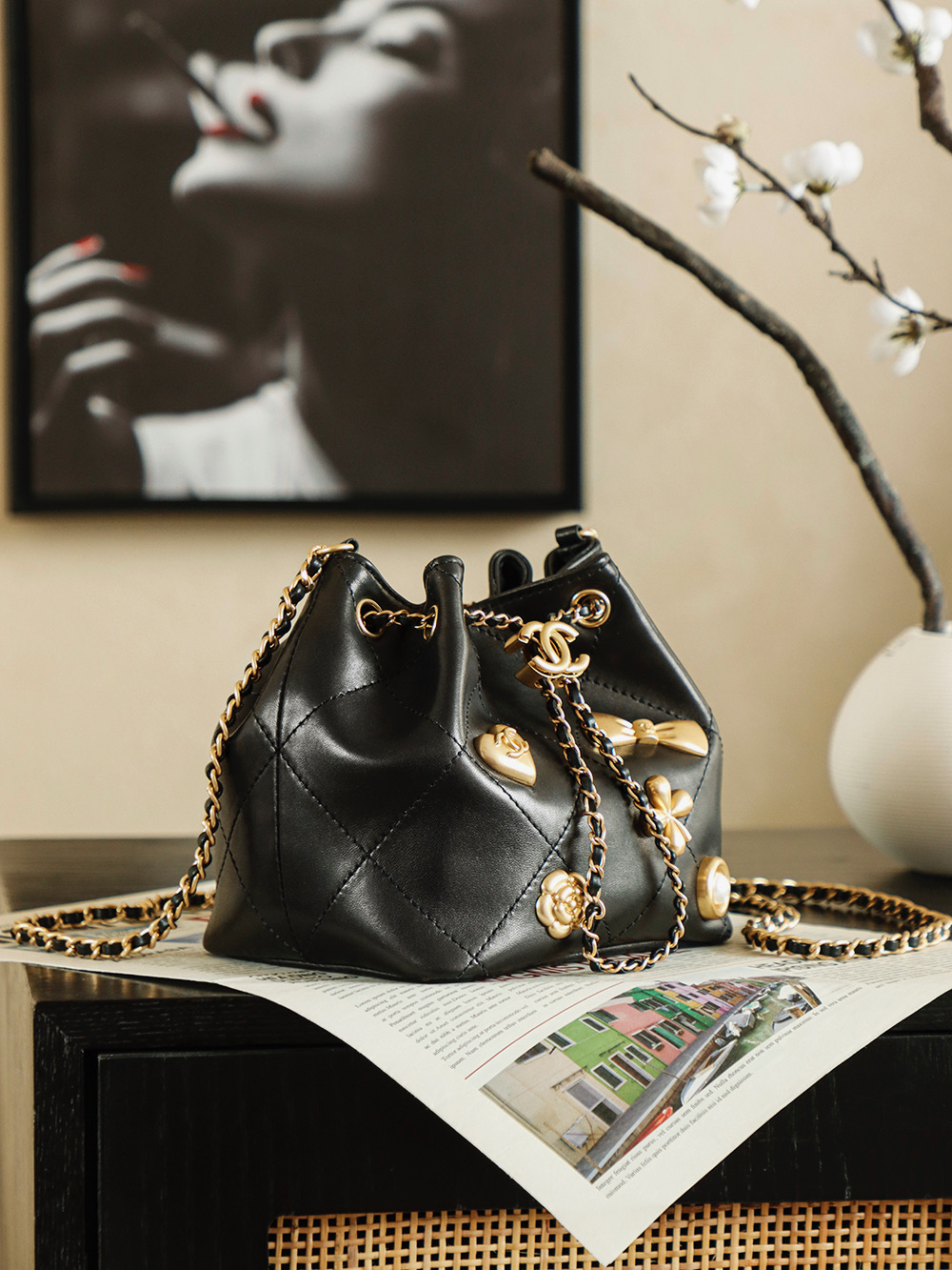 Bucket Bag Cow Leather Black