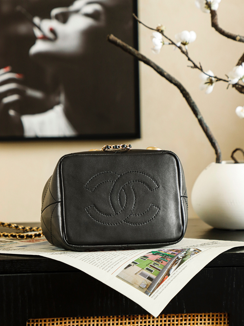 Bucket Bag Cow Leather Black