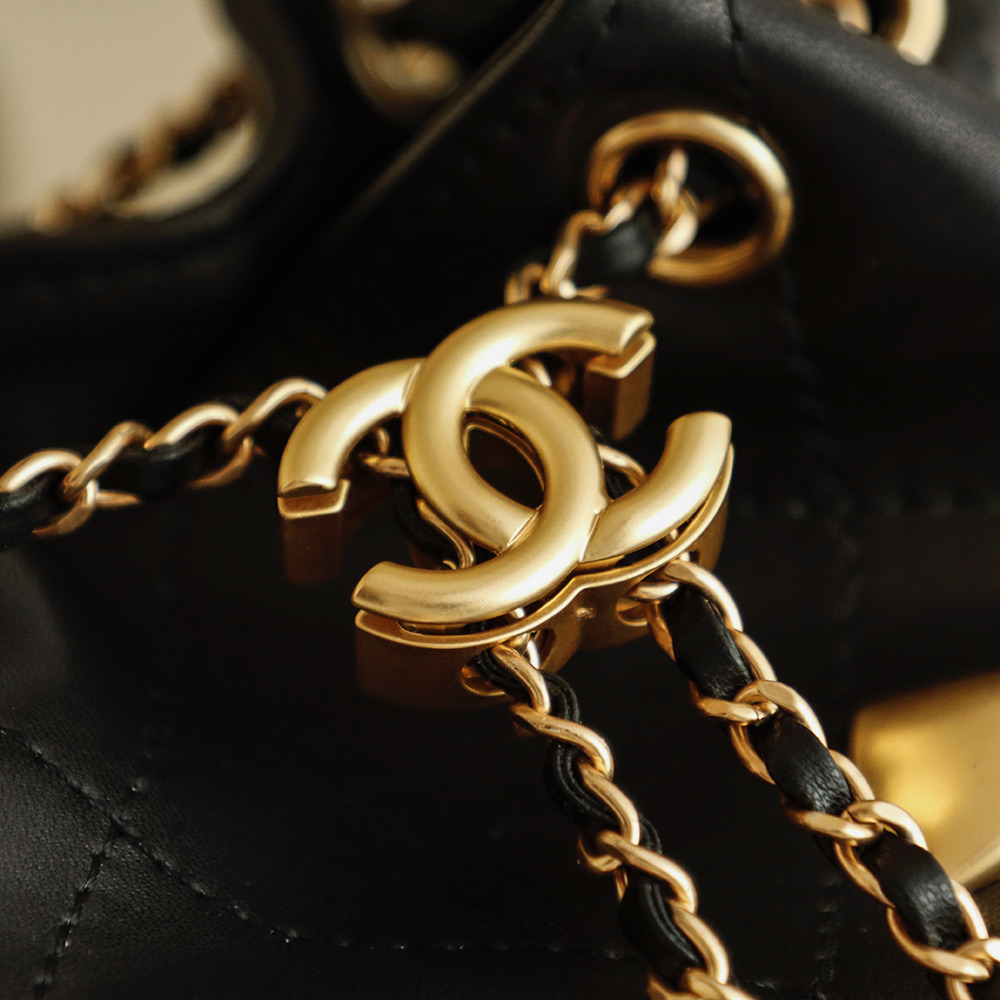 Bucket Bag Cow Leather Black