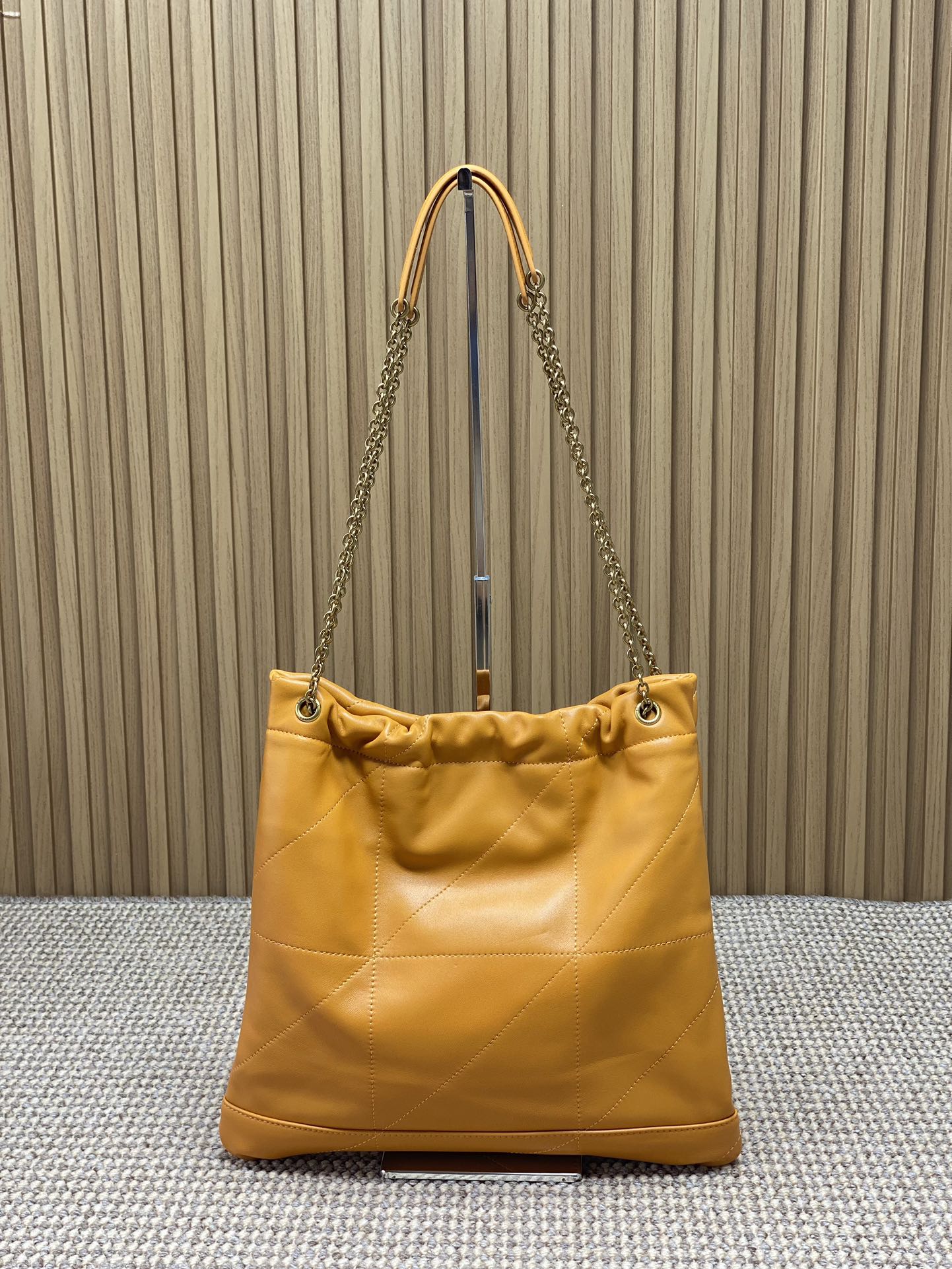 Ysl Basic Bag Sheepskin M-l-s