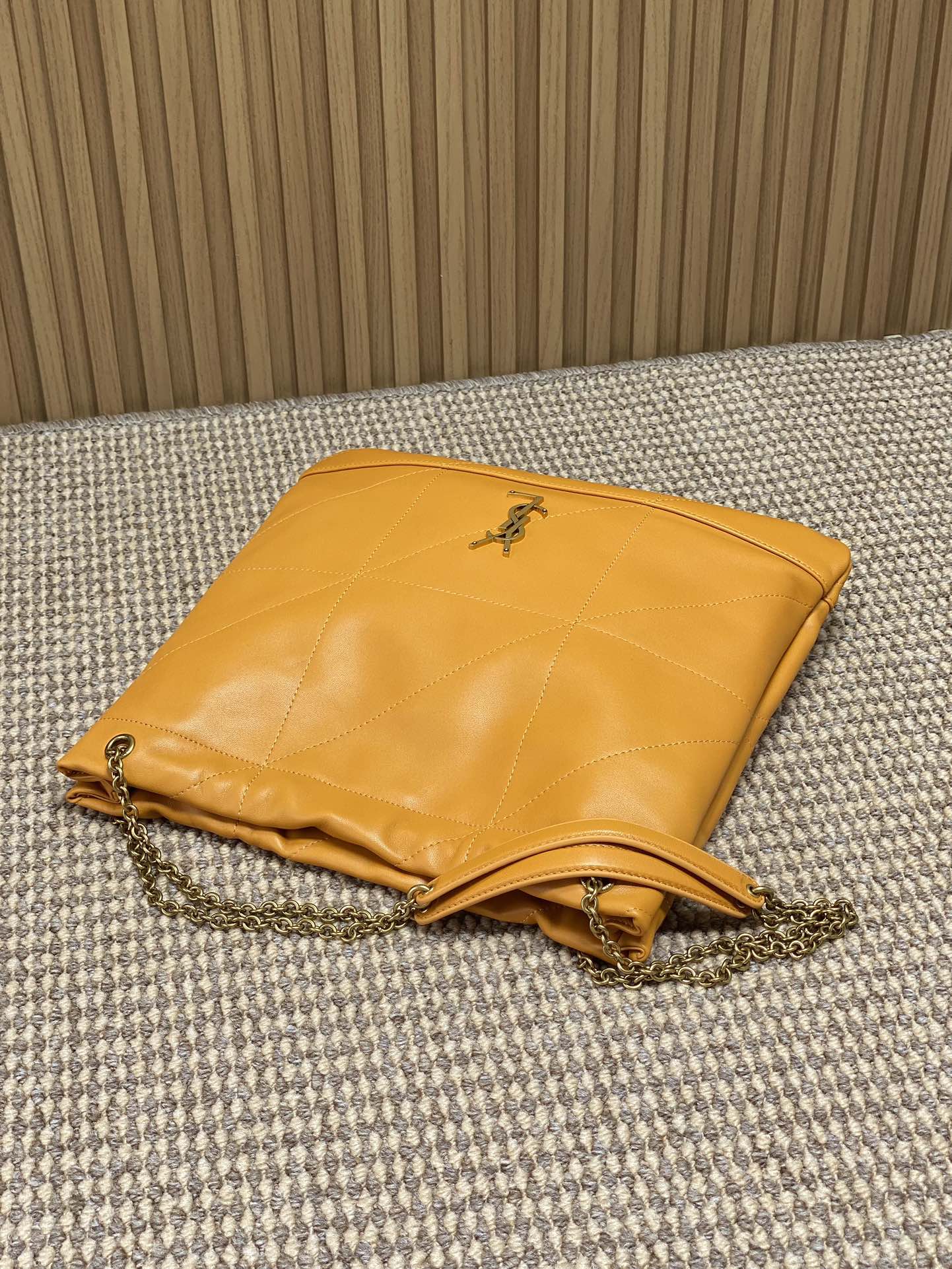 Ysl Basic Bag Sheepskin M-l-s