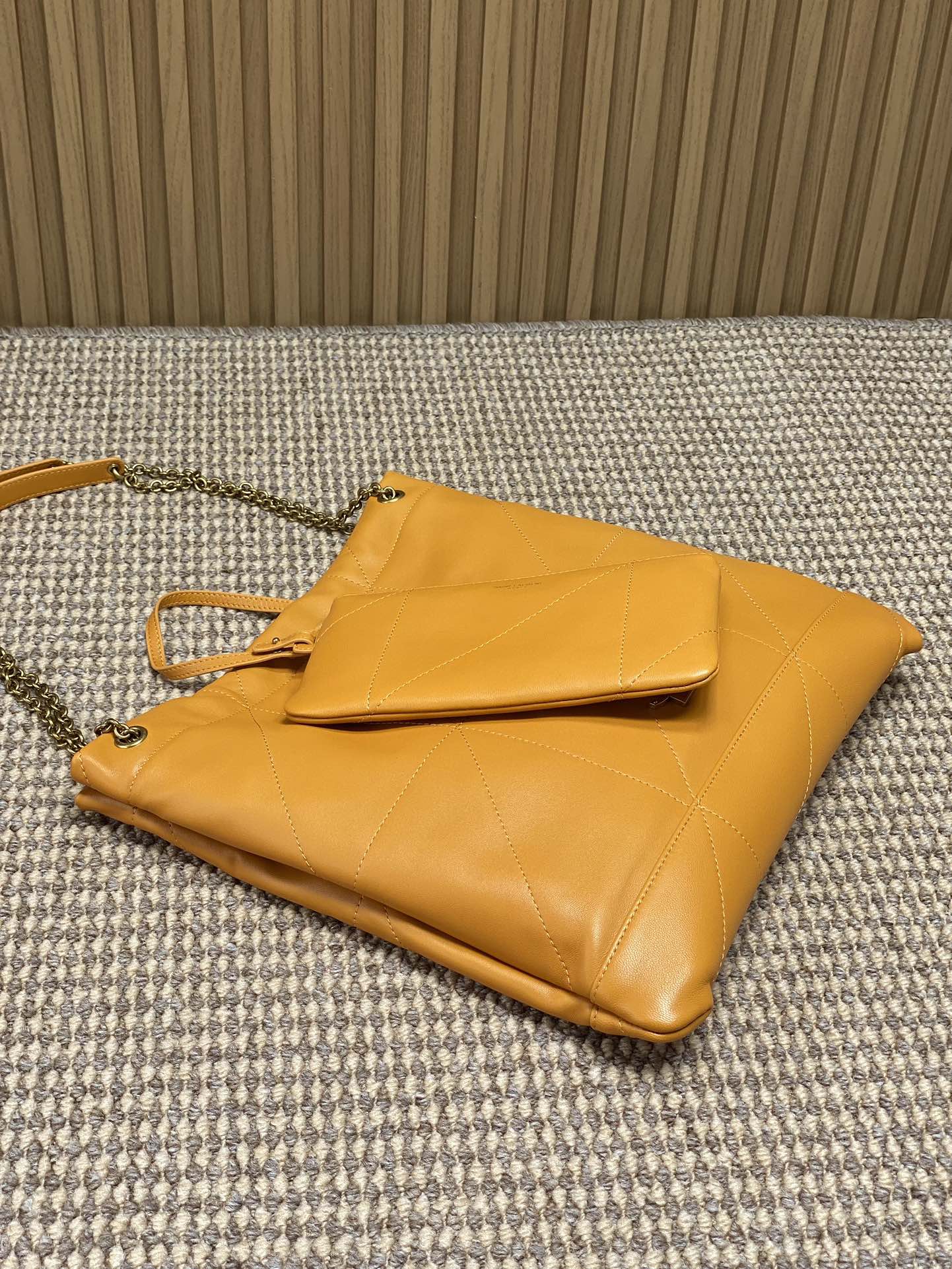 Ysl Basic Bag Sheepskin M-l-s