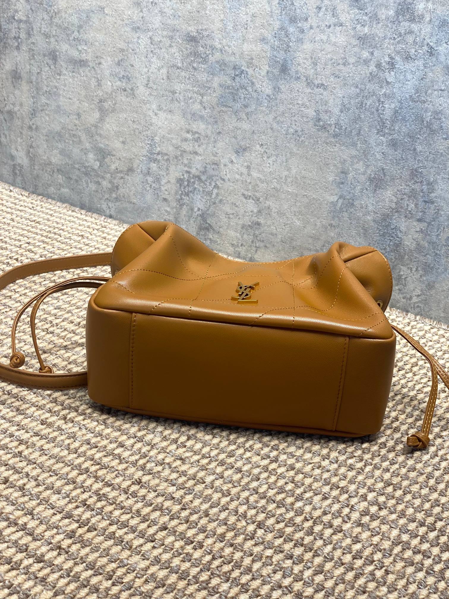 Ysl Shoulder Bag M-l-s