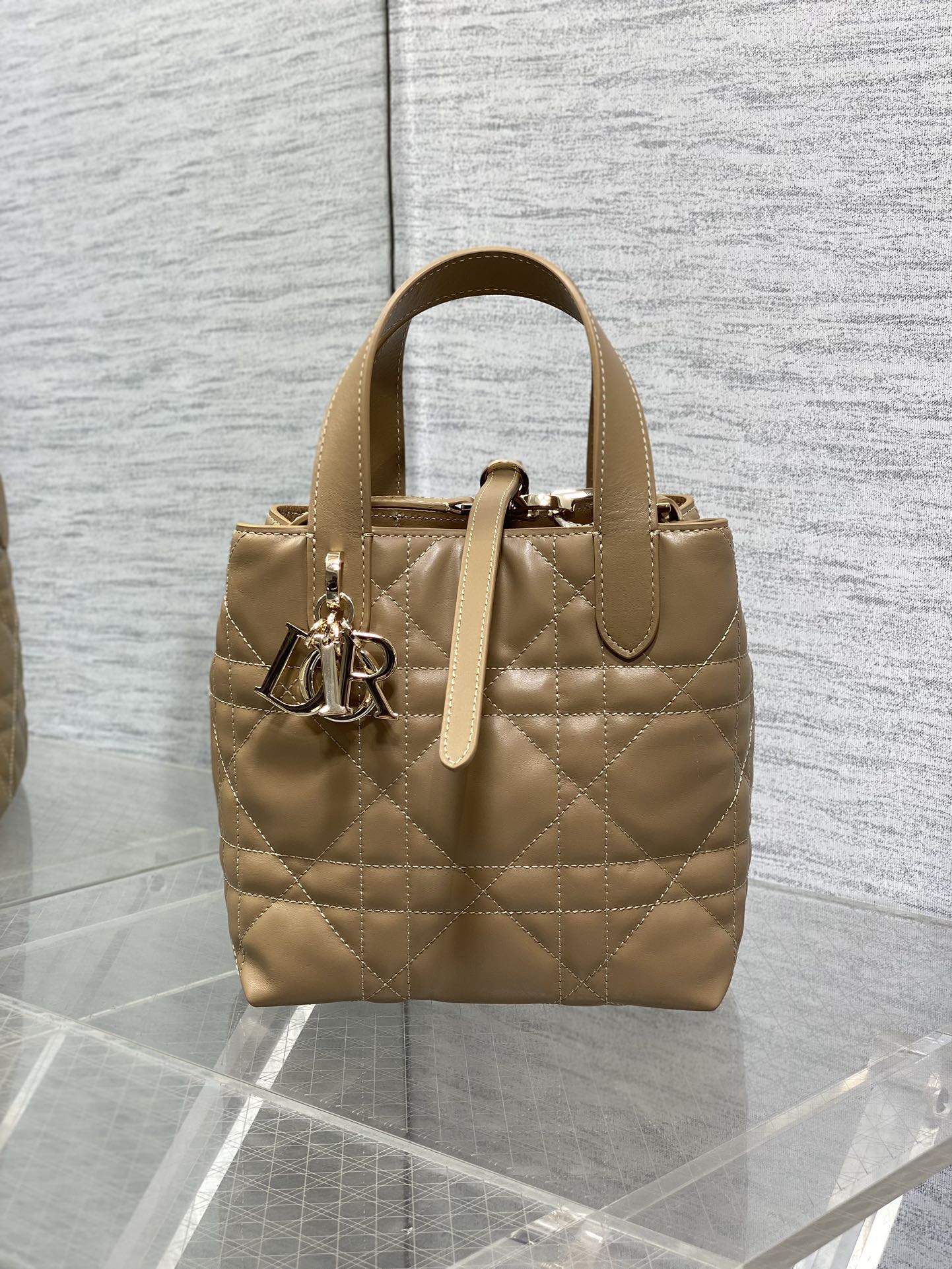 Basic Bag Cow Leather Foldable 18cm-s