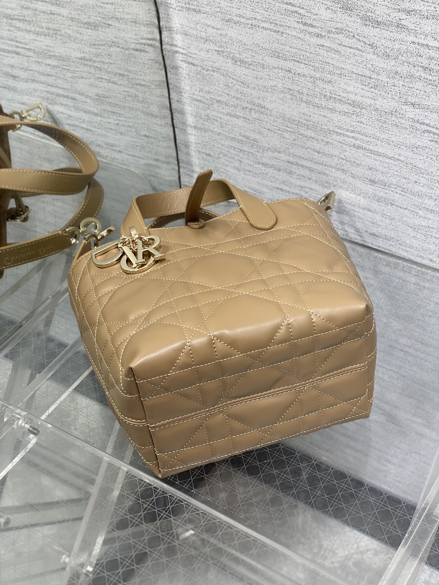 Basic Bag Cow Leather Foldable 18cm-s