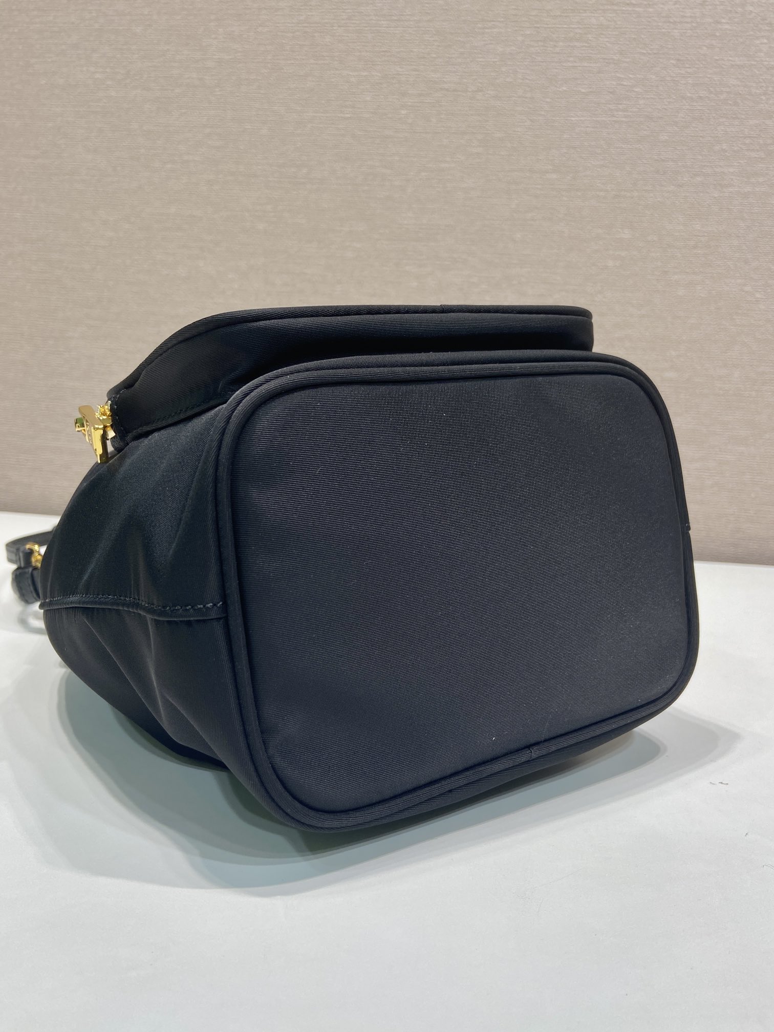 Prada Bucket Bag Cow Leather 12cm