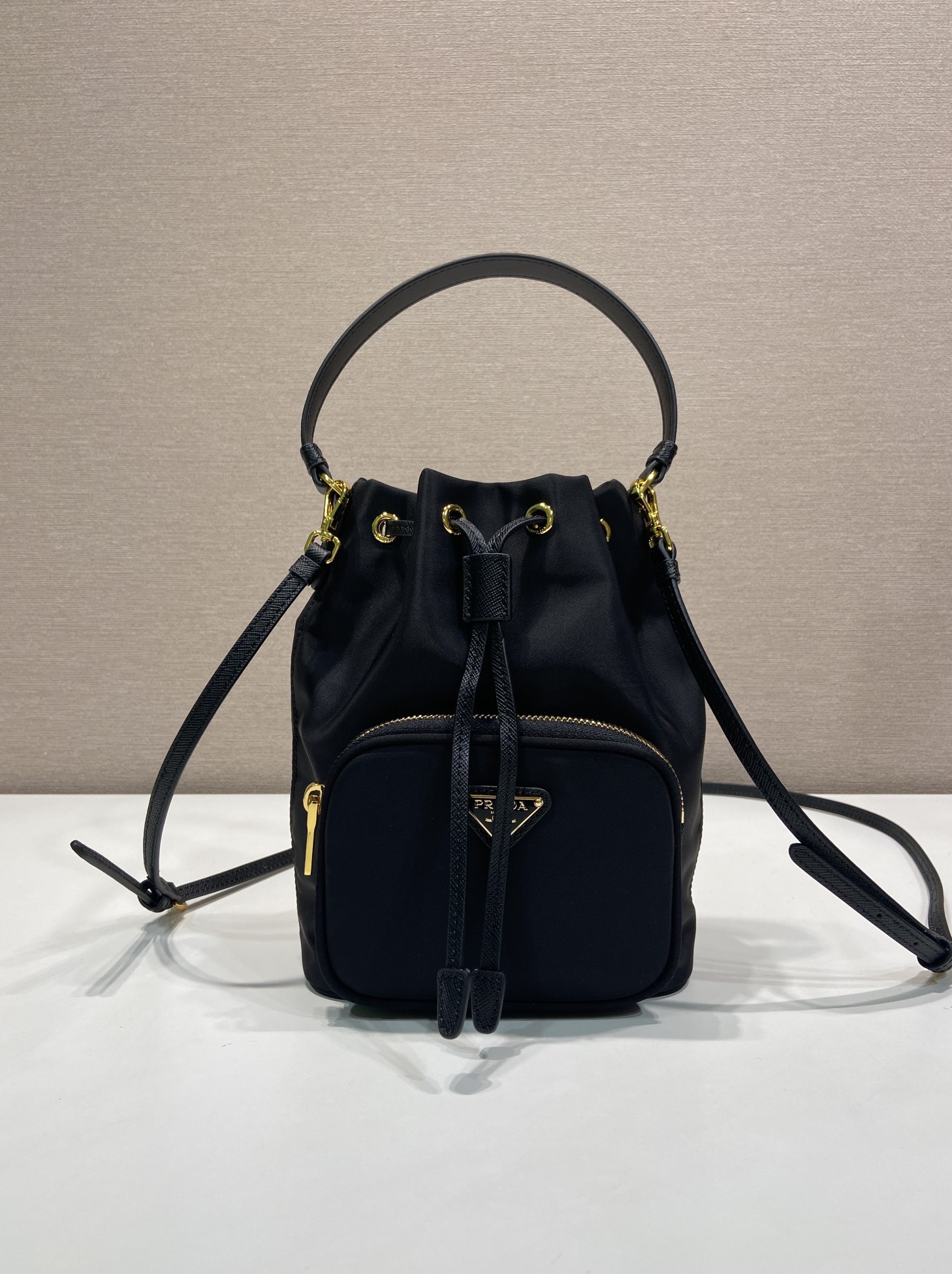 Bucket Bag Cow Leather 10cm