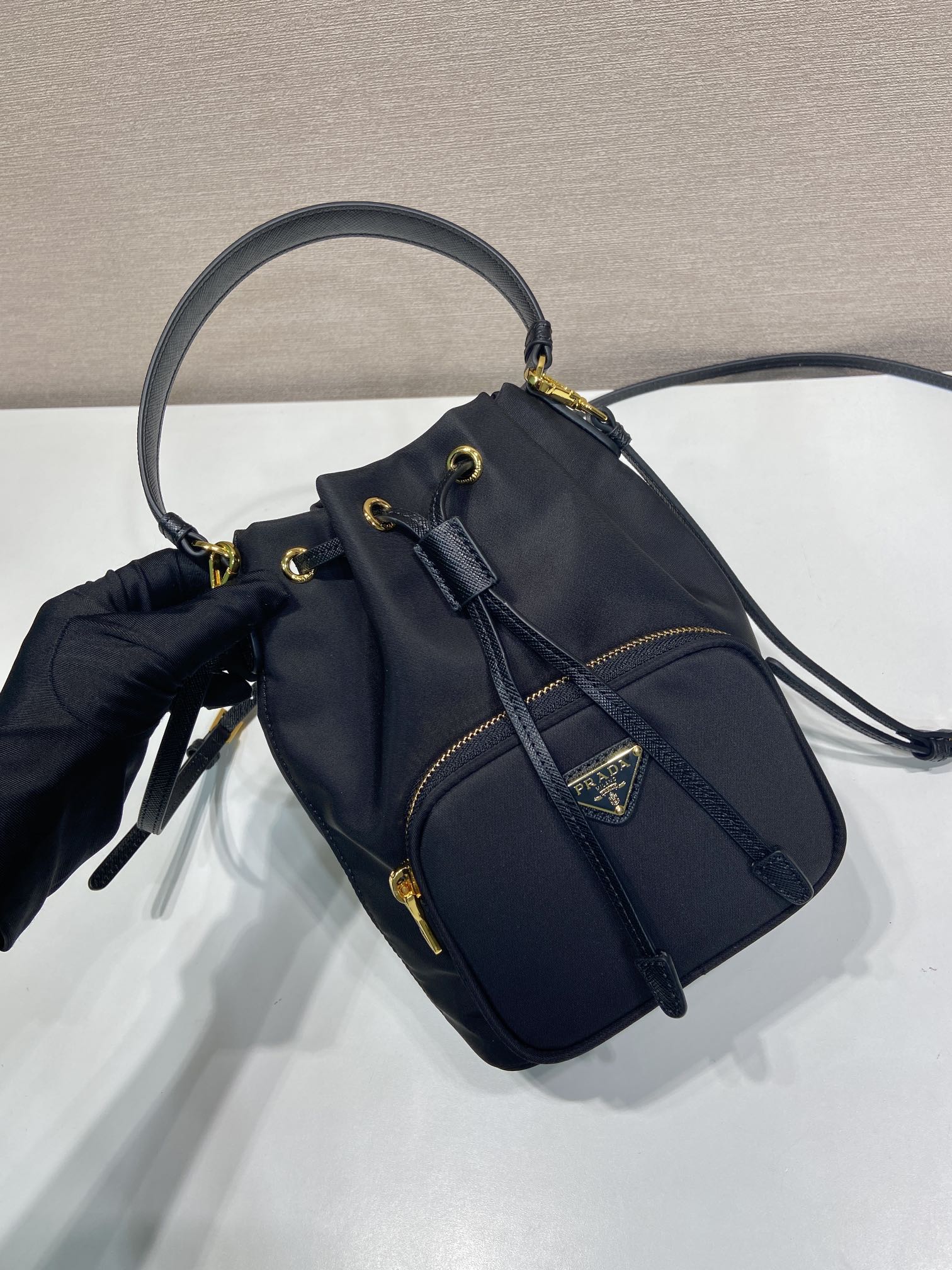 Bucket Bag Cow Leather 10cm