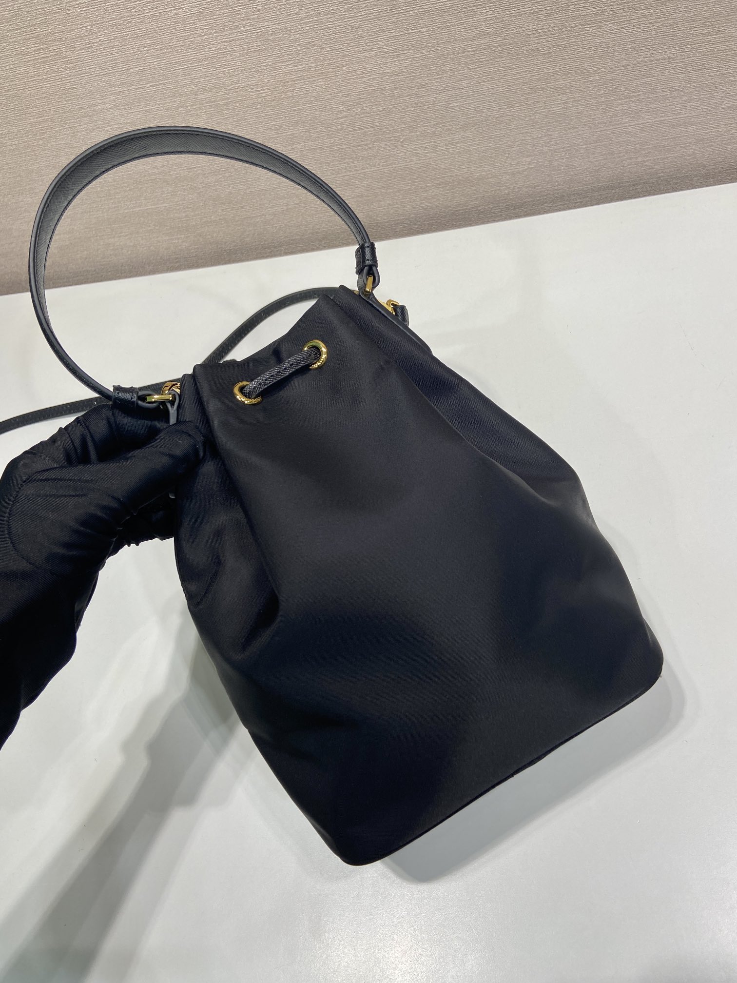 Bucket Bag Cow Leather 10cm
