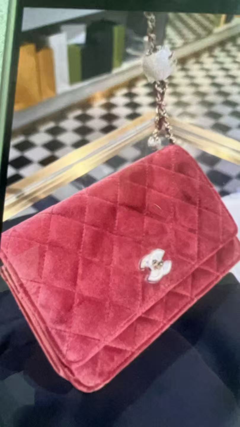Chanel Basic Bag Red 20cm-l