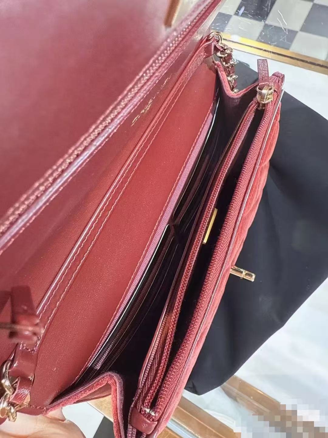 Chanel Basic Bag Red 20cm-l