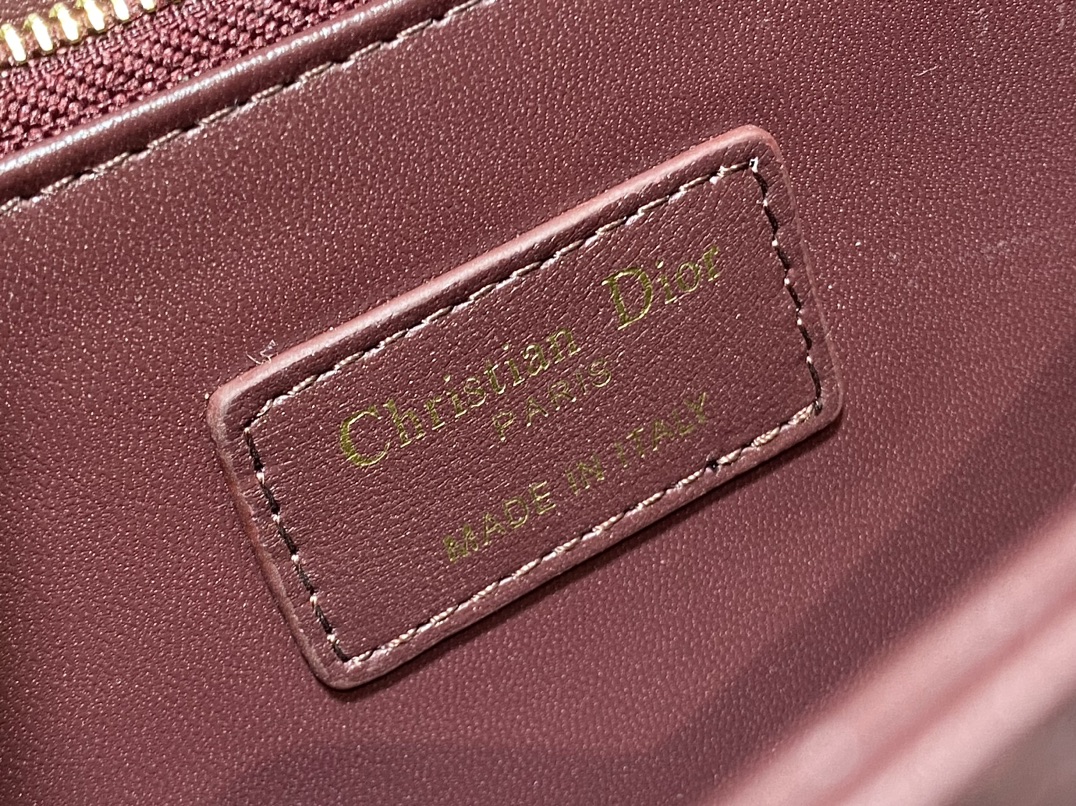 Clutch Bag Sheepskin Red S-14cm