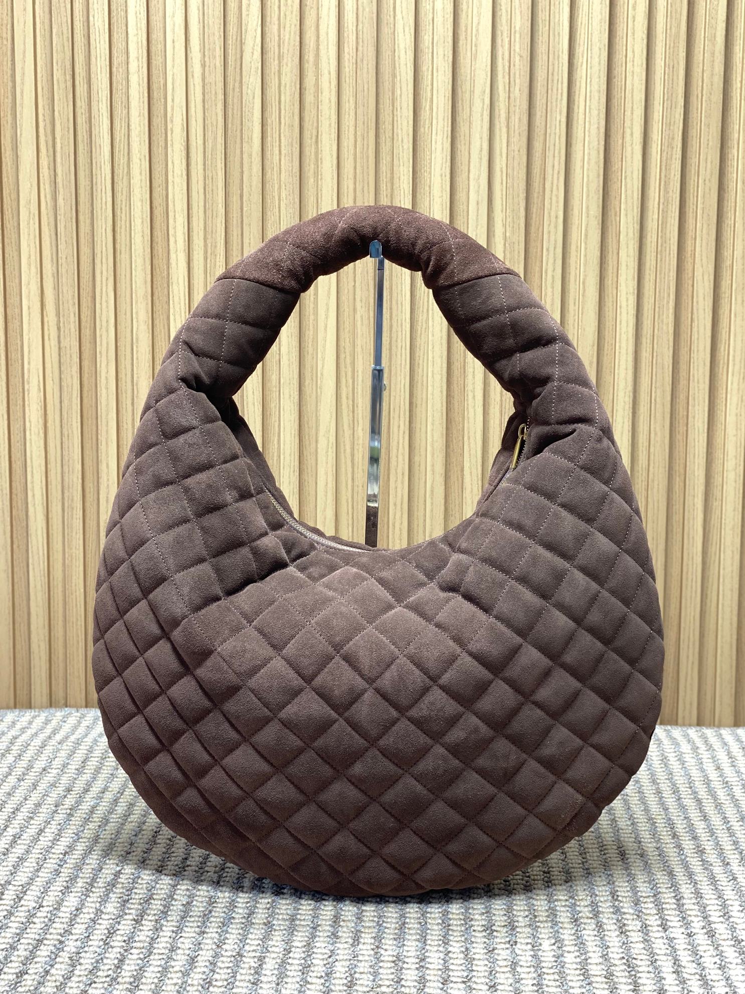 Ysl Basic Bag Cow Leather Gold M-l-s