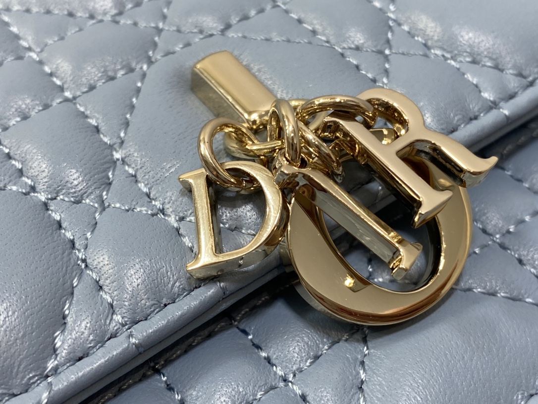 Clutch Bag Sheepskin Blue M-s