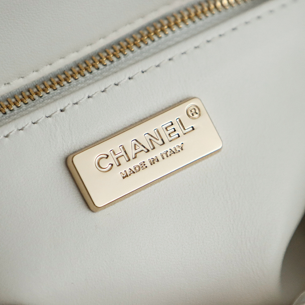 Chanel Basic Bag Sheepskin L-s