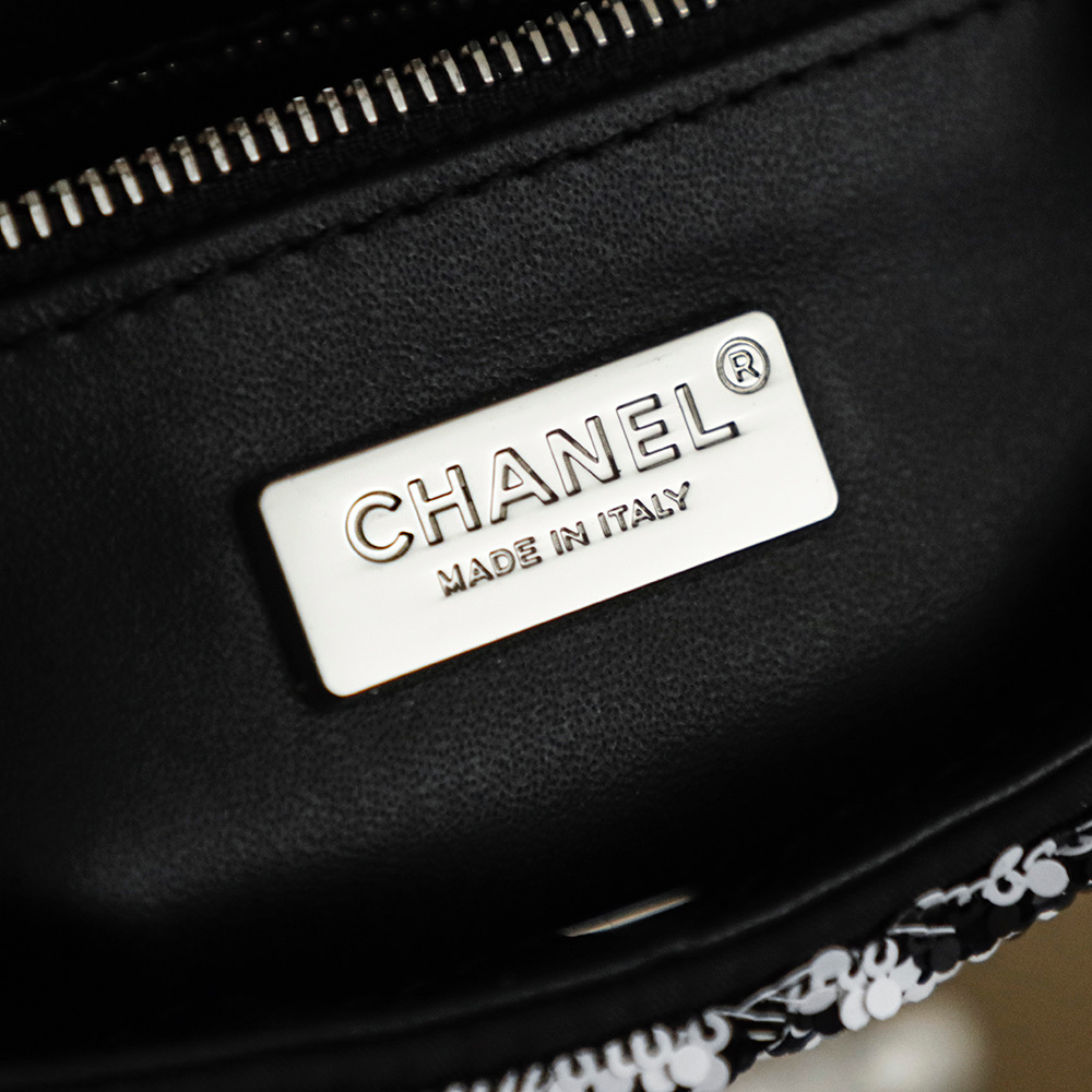 Basic Bag Sheepskin Black M-l-s