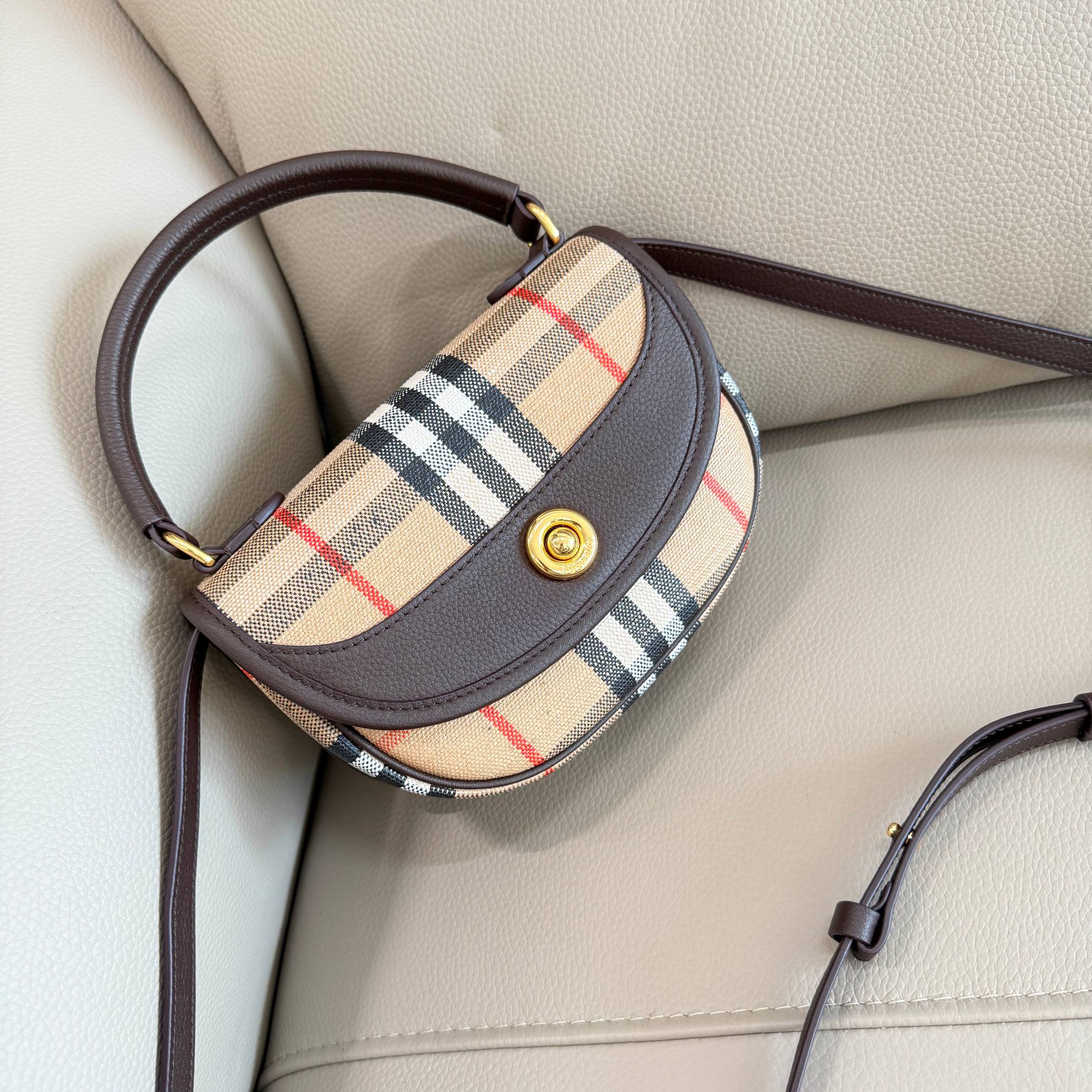 Basic Bag Cow Leather 11cm-l-s