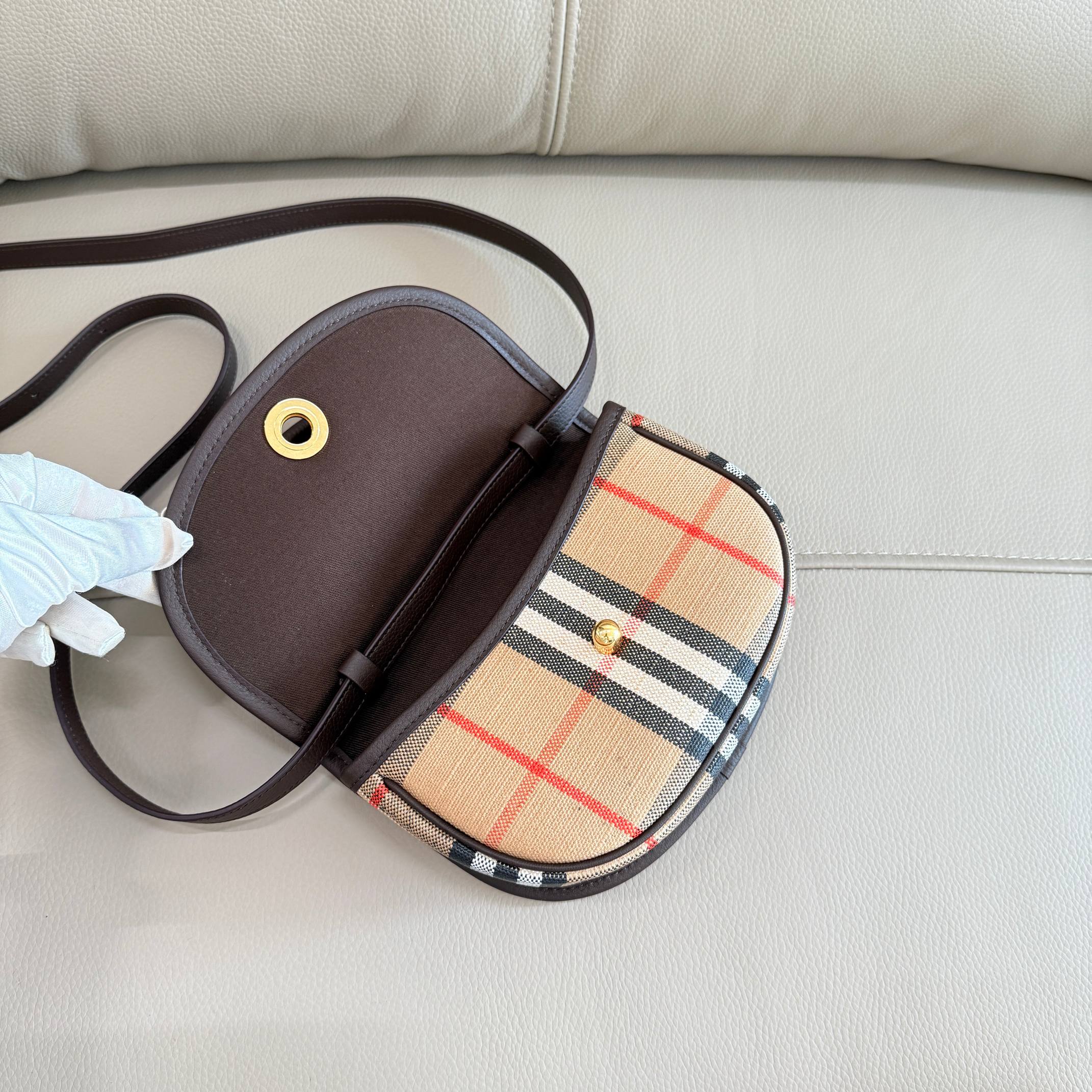 Basic Bag Cow Leather 11cm-l-s