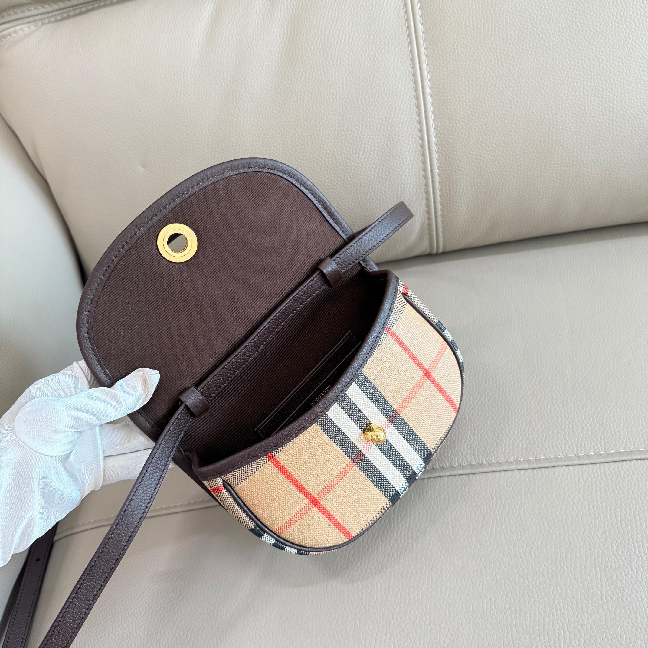Basic Bag Cow Leather 11cm-l-s