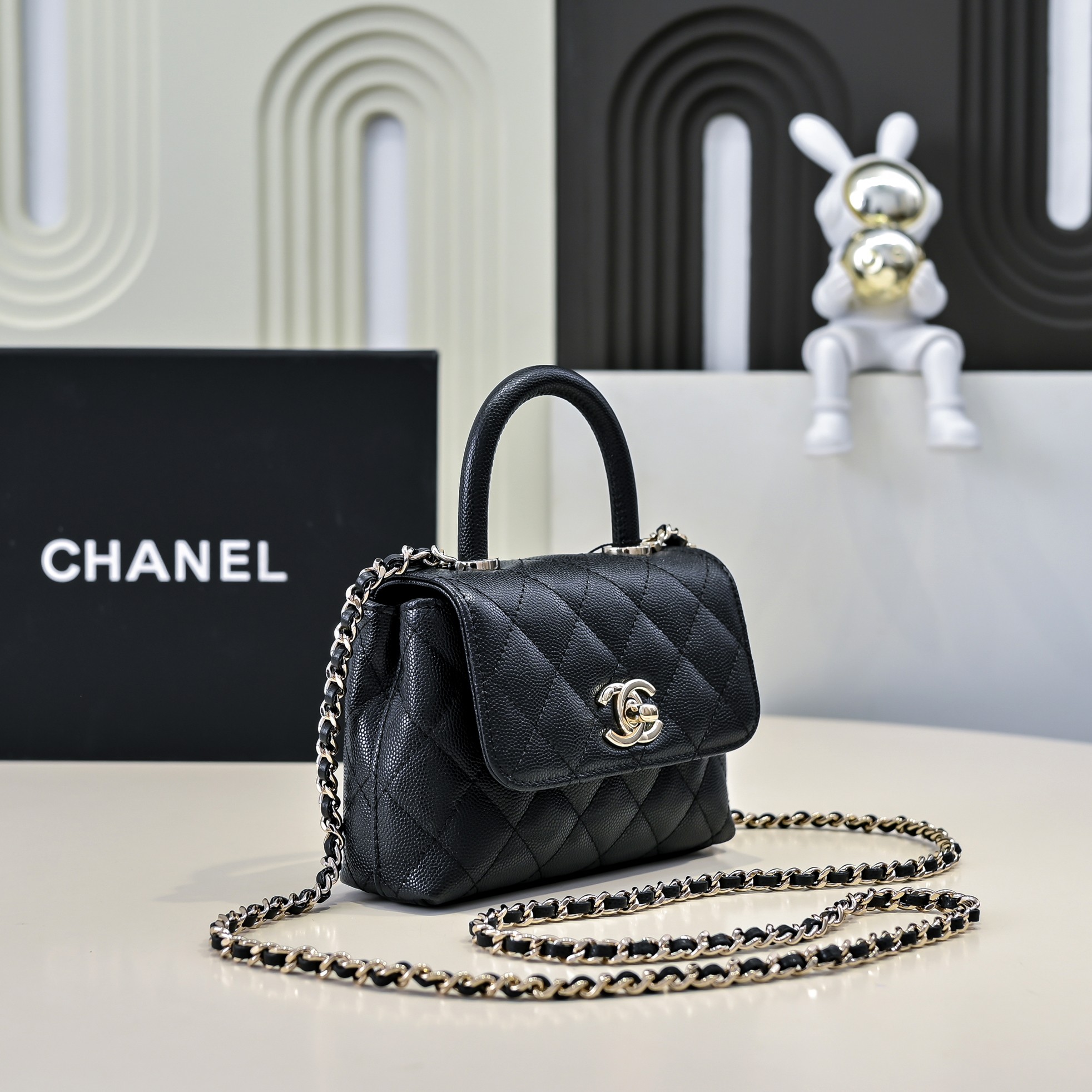 Chanel Female Basic Bag Gold M-l
