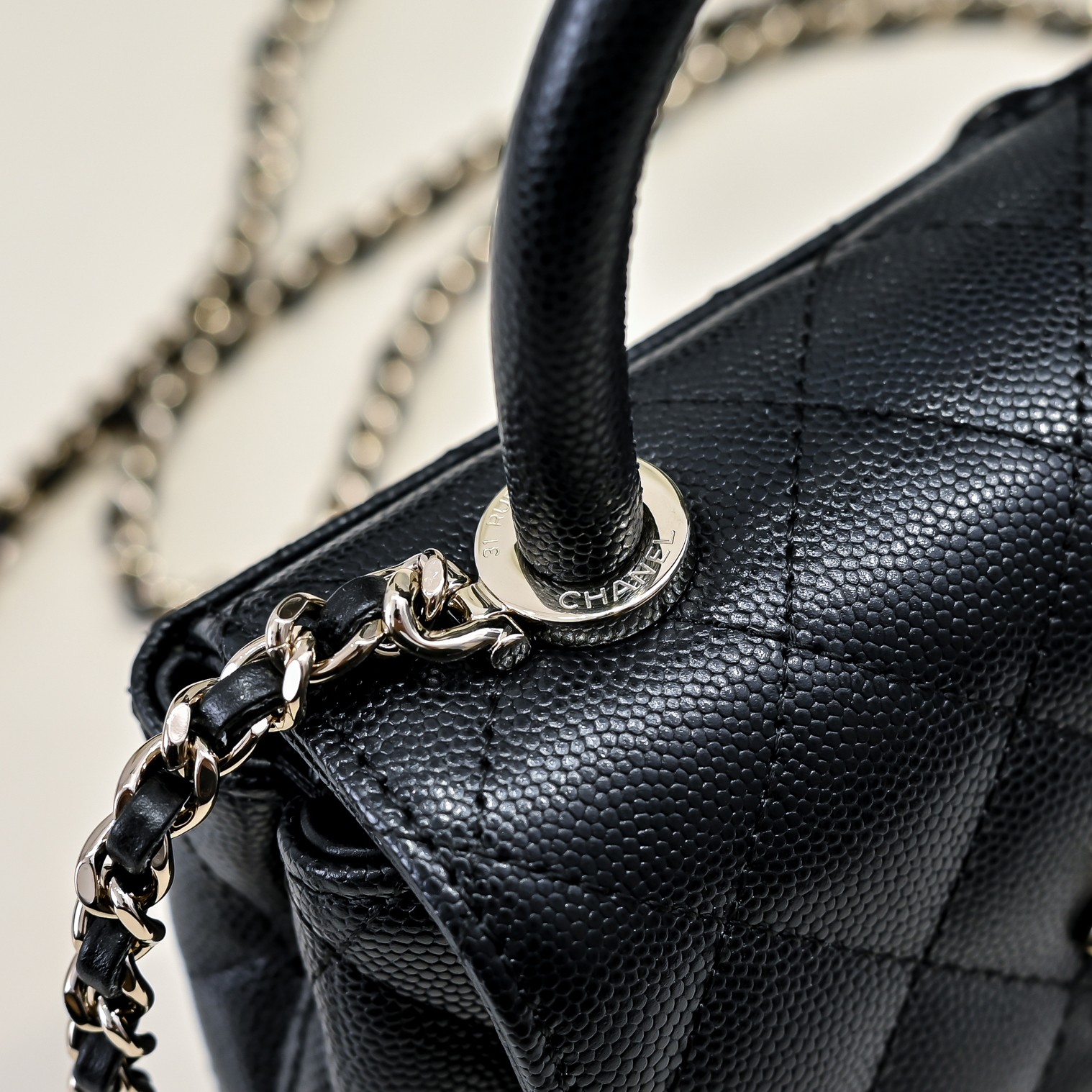 Chanel Female Basic Bag Gold M-l