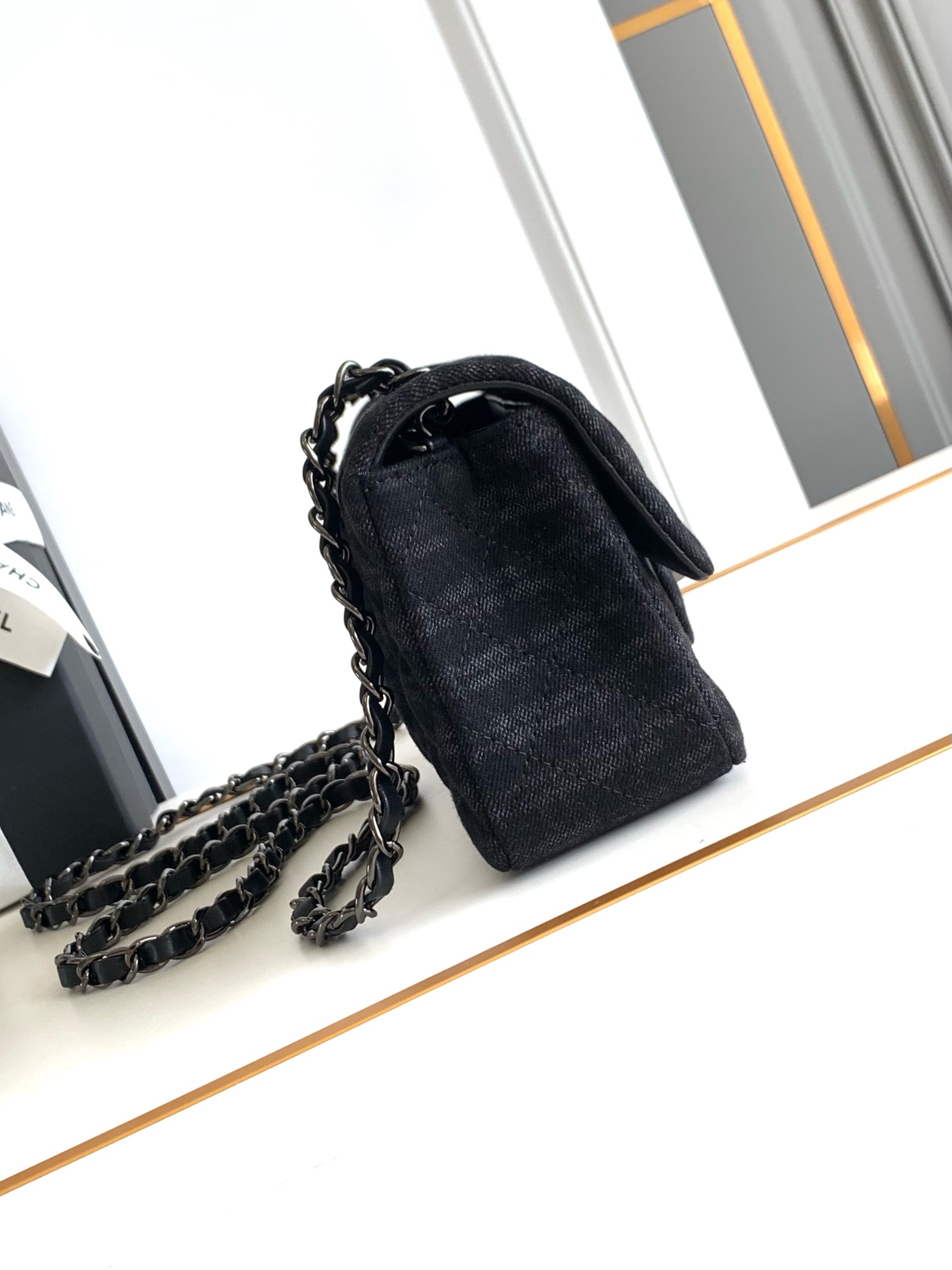 Chanel Basic Bag Black 20cm-25cm-l