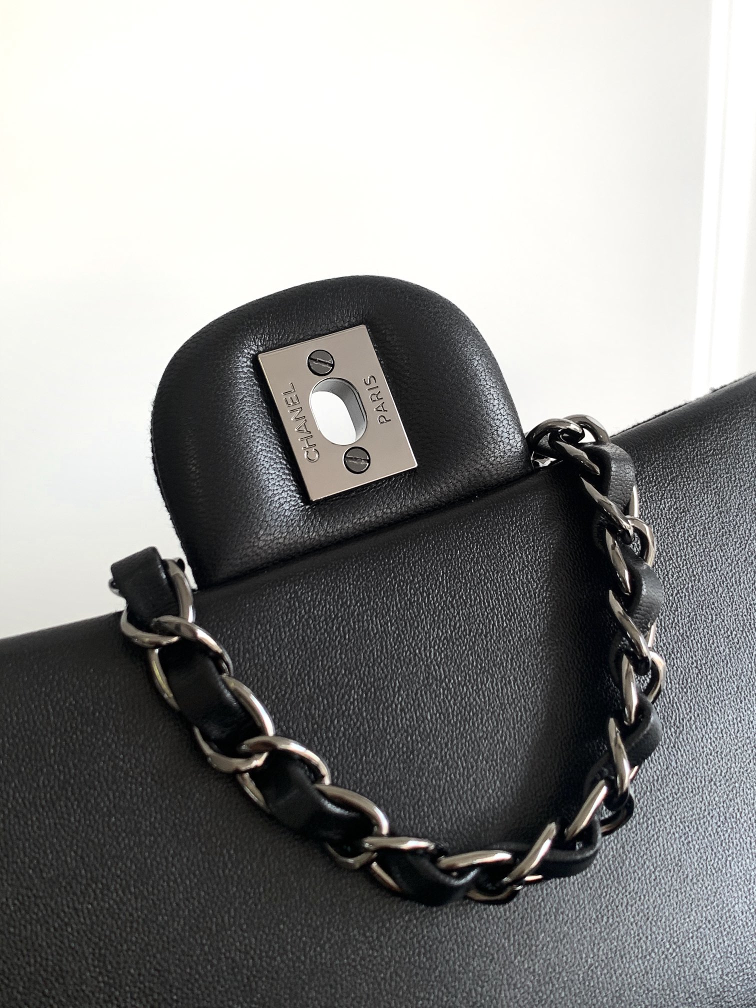 Chanel Basic Bag Black 20cm-25cm-l