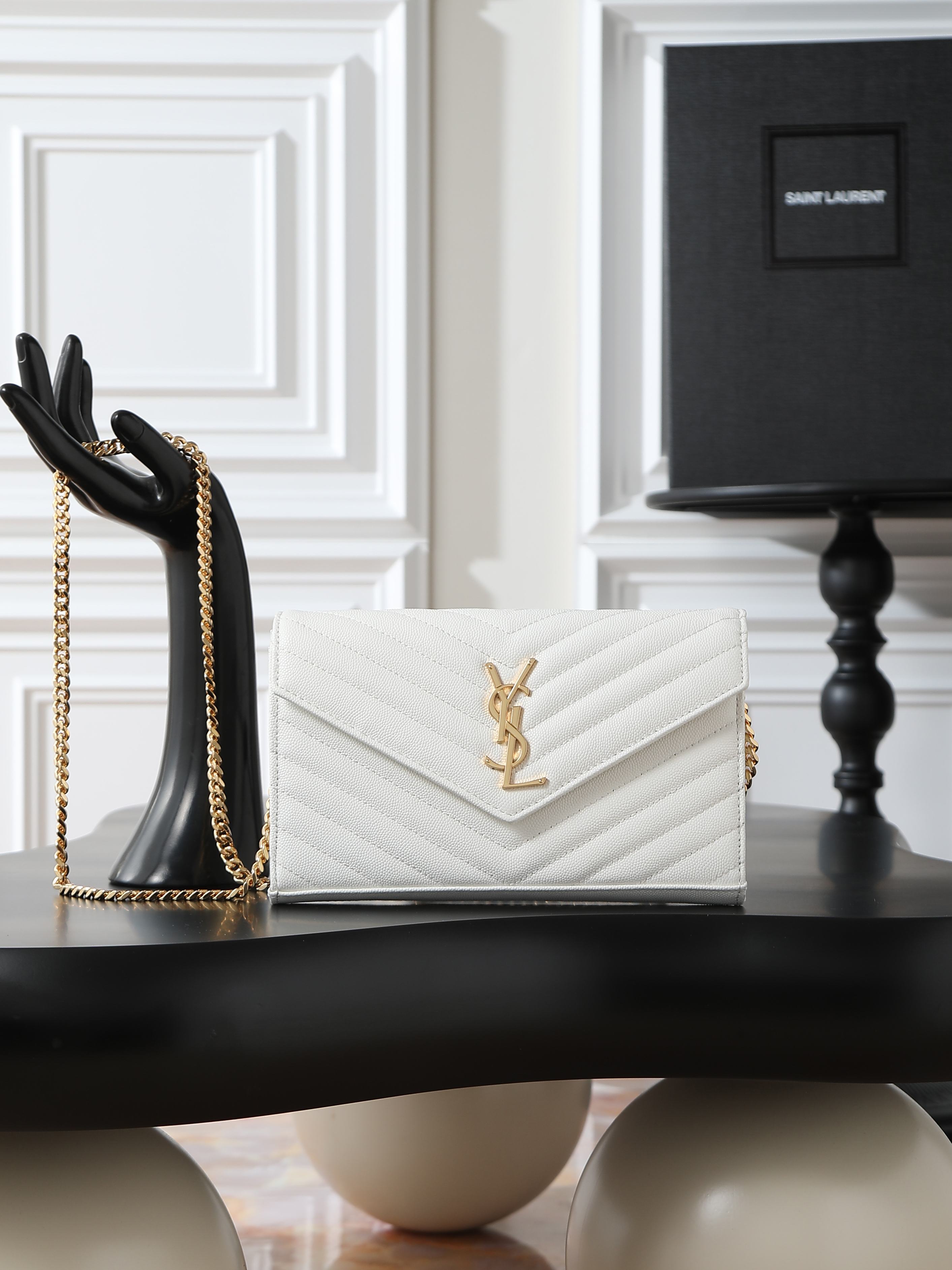 Louis Vuitton Basic Bag Cow Leather White Large Capacity M-l