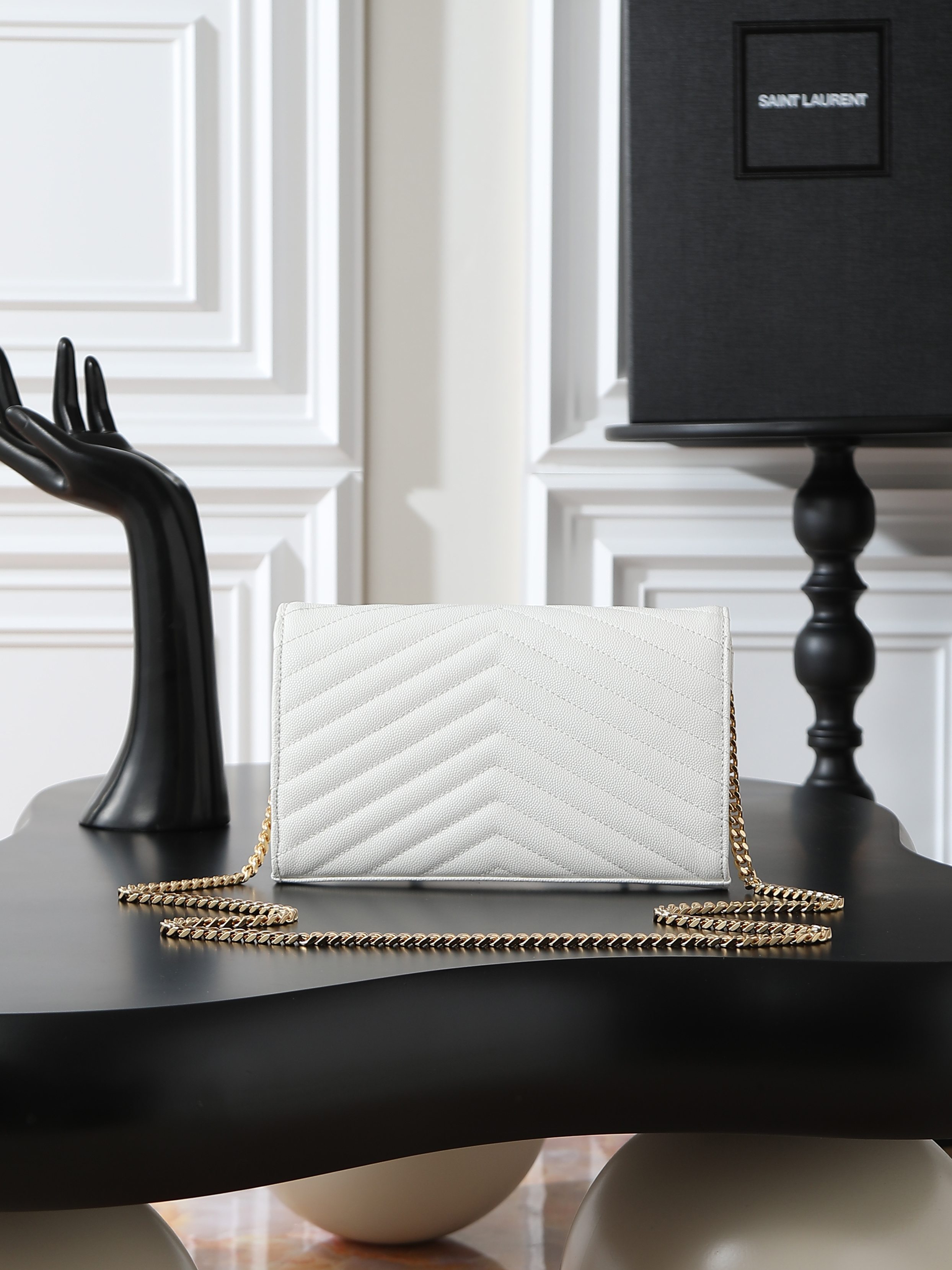 Louis Vuitton Basic Bag Cow Leather White Large Capacity M-l