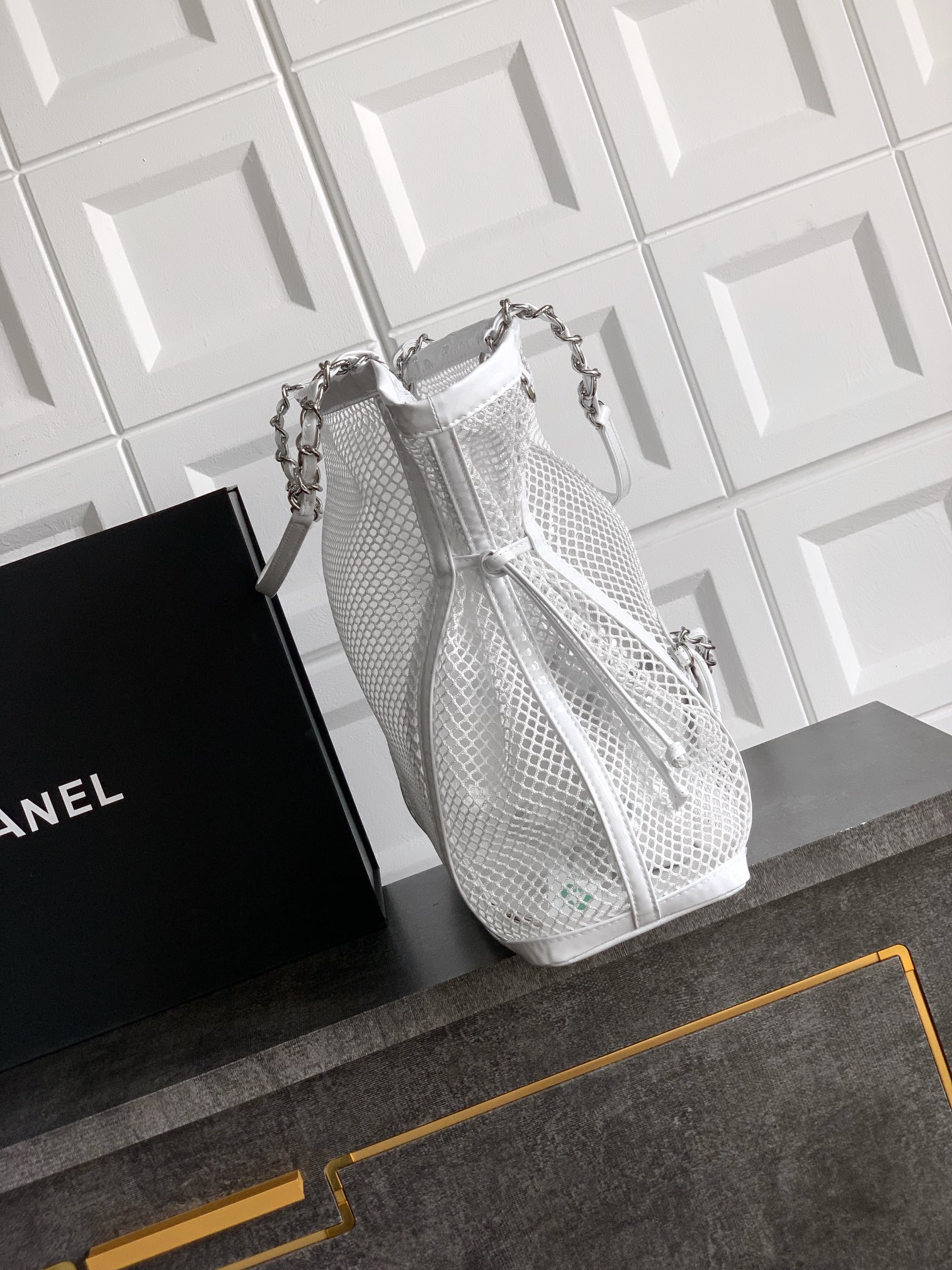 Chanel Basic Bag White 36cm-m-l