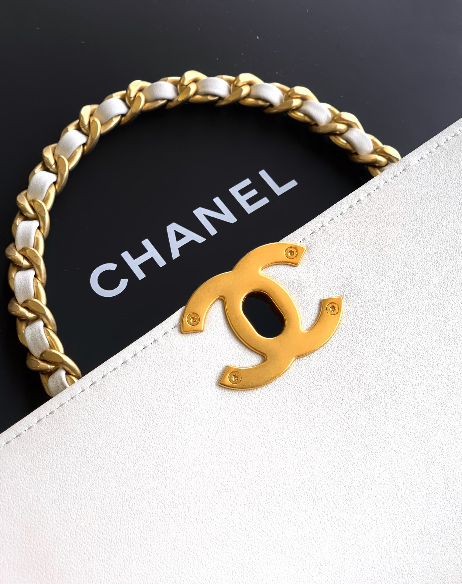 Chanel Briefcase White 28cm-m-l-s