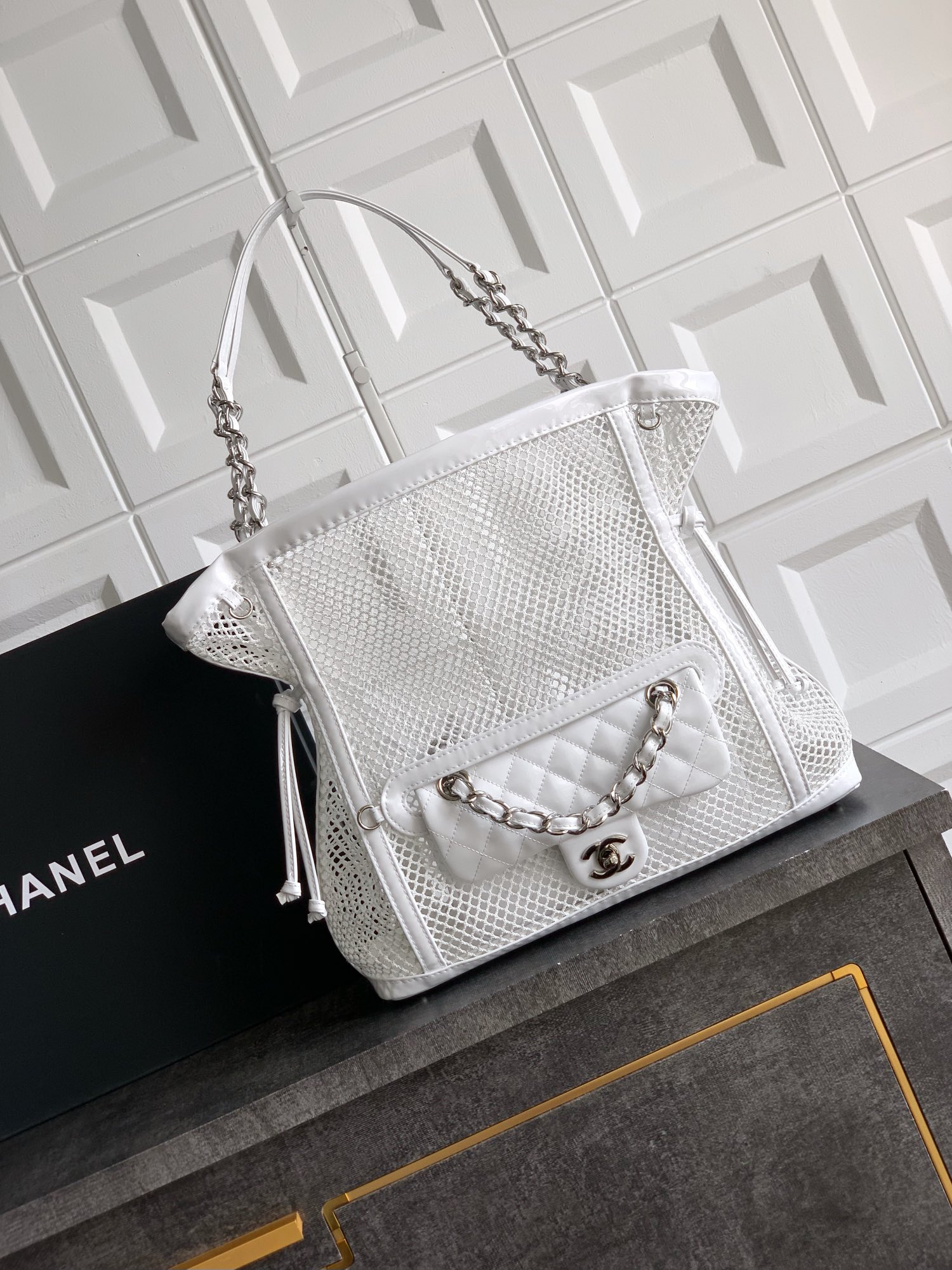 Chanel Basic Bag White 30cm-m-l