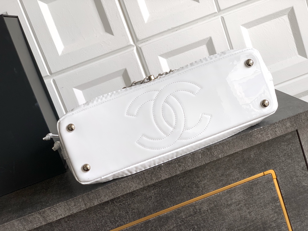 Chanel Basic Bag White 30cm-m-l