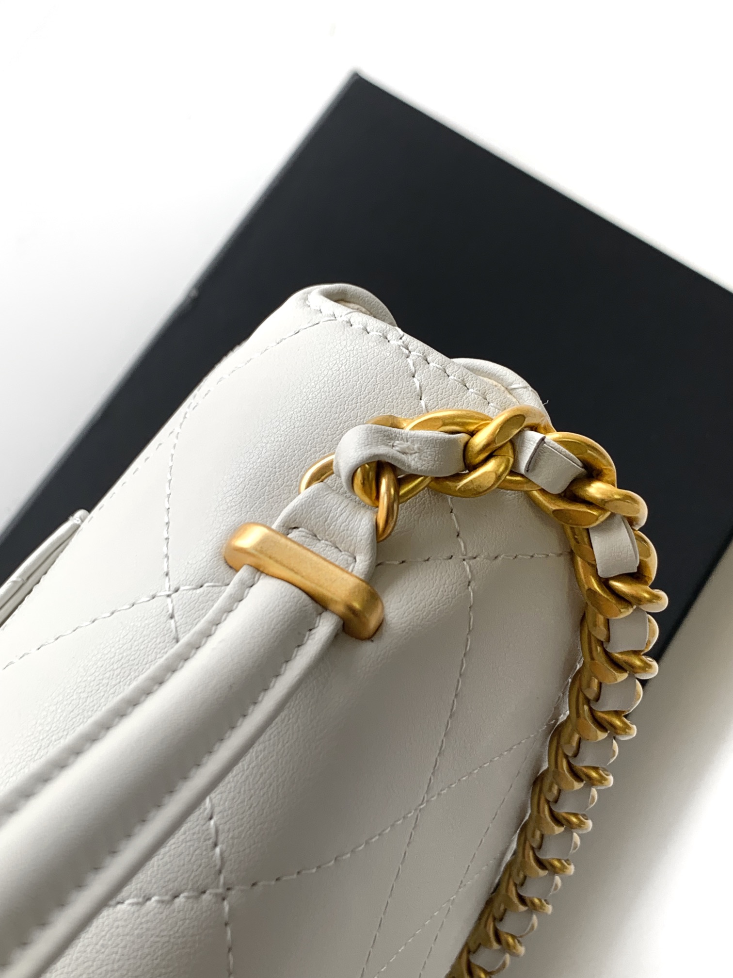 Chanel Briefcase White 37cm-m-l-s